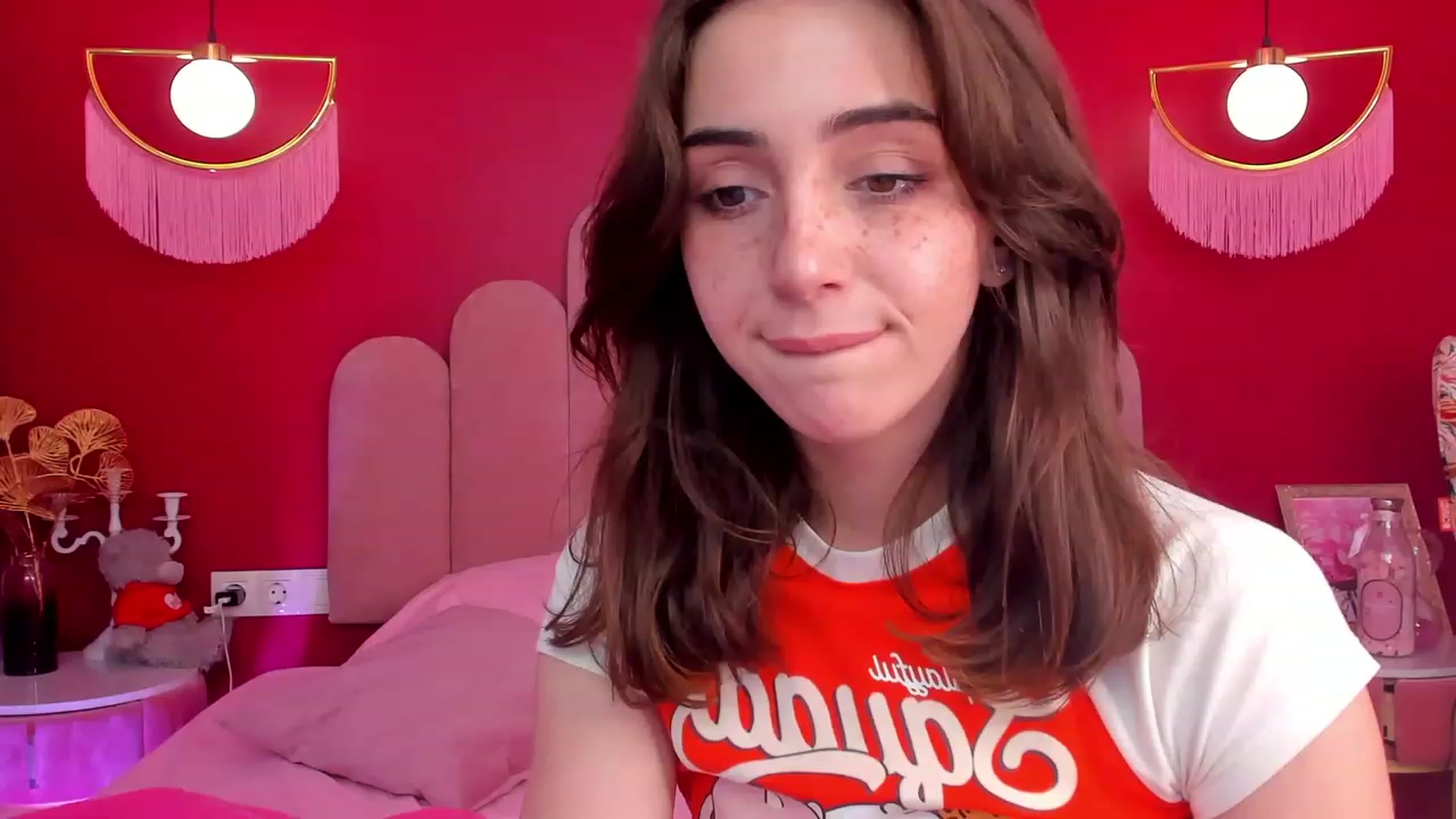 Gallery image thumbnail from ElsaYoung's myfreecams stream on, 06/03/2023, 09:22 image 1 of 20
