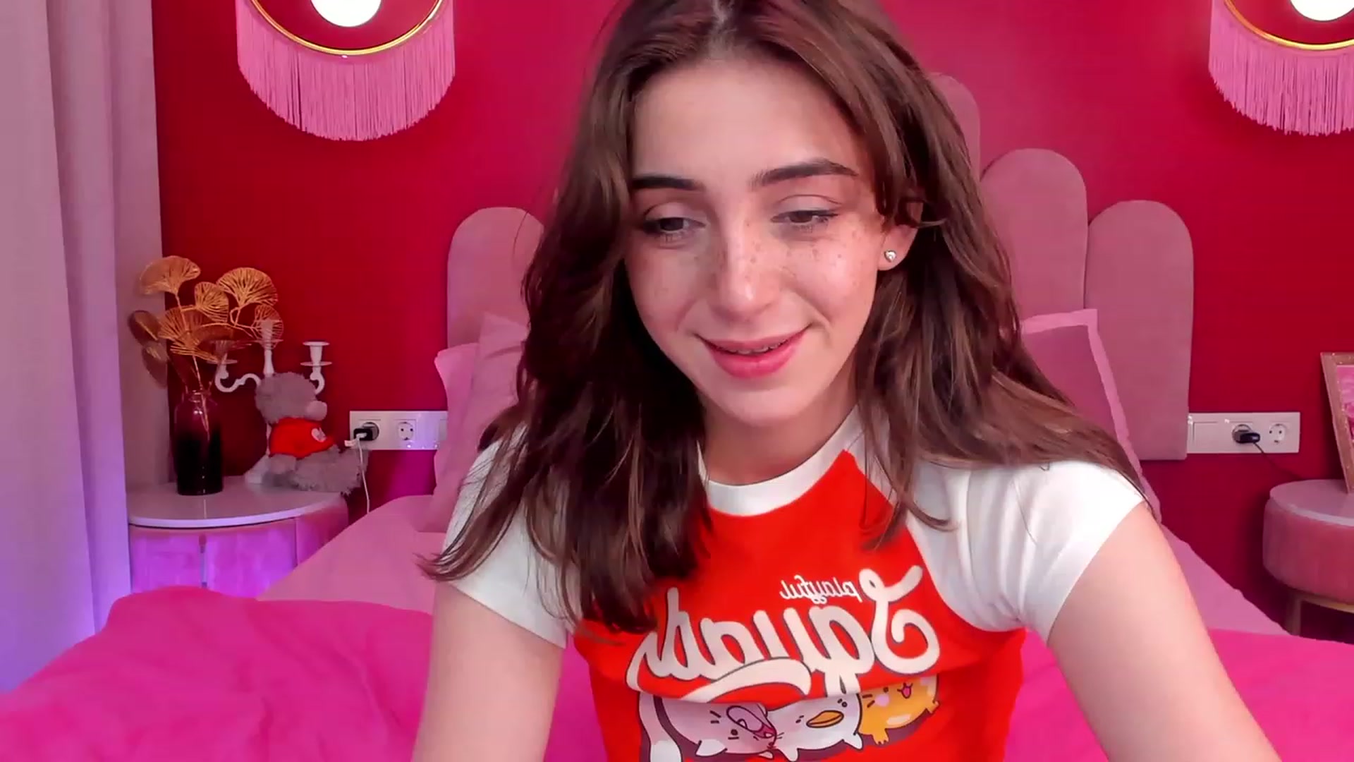 Gallery image thumbnail from ElsaYoung's myfreecams stream on, 06/03/2023, 09:22 image 4 of 20