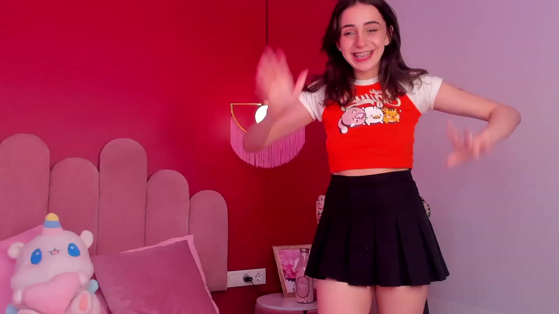 Gallery image thumbnail from ElsaYoung's myfreecams stream on, 06/03/2023, 11:35 image 20 of 20