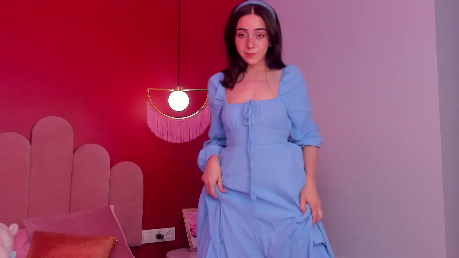 Gallery image thumbnail from ElsaYoung's myfreecams stream on, 06/04/2023, 17:24 image 9 of 20