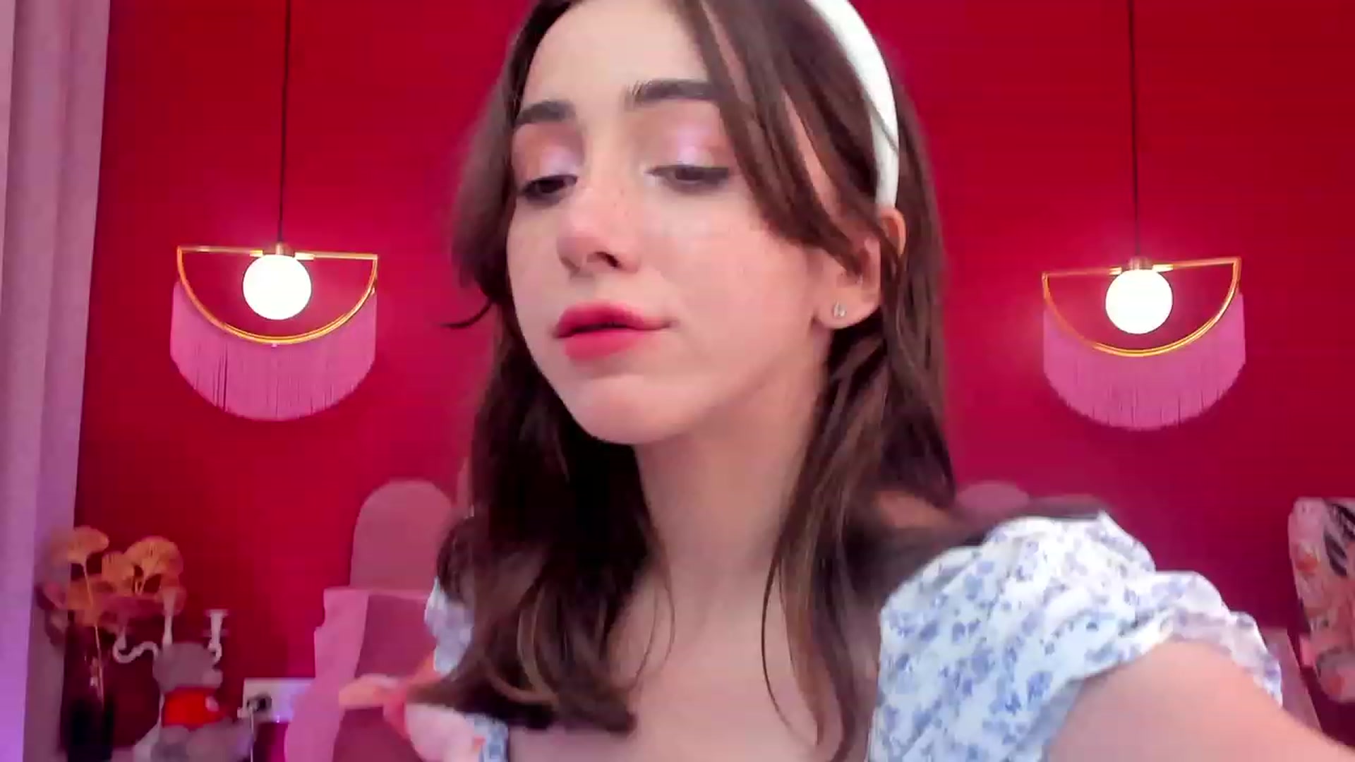 Gallery image thumbnail from ElsaYoung's myfreecams stream on, 06/06/2023, 12:39 image 16 of 20