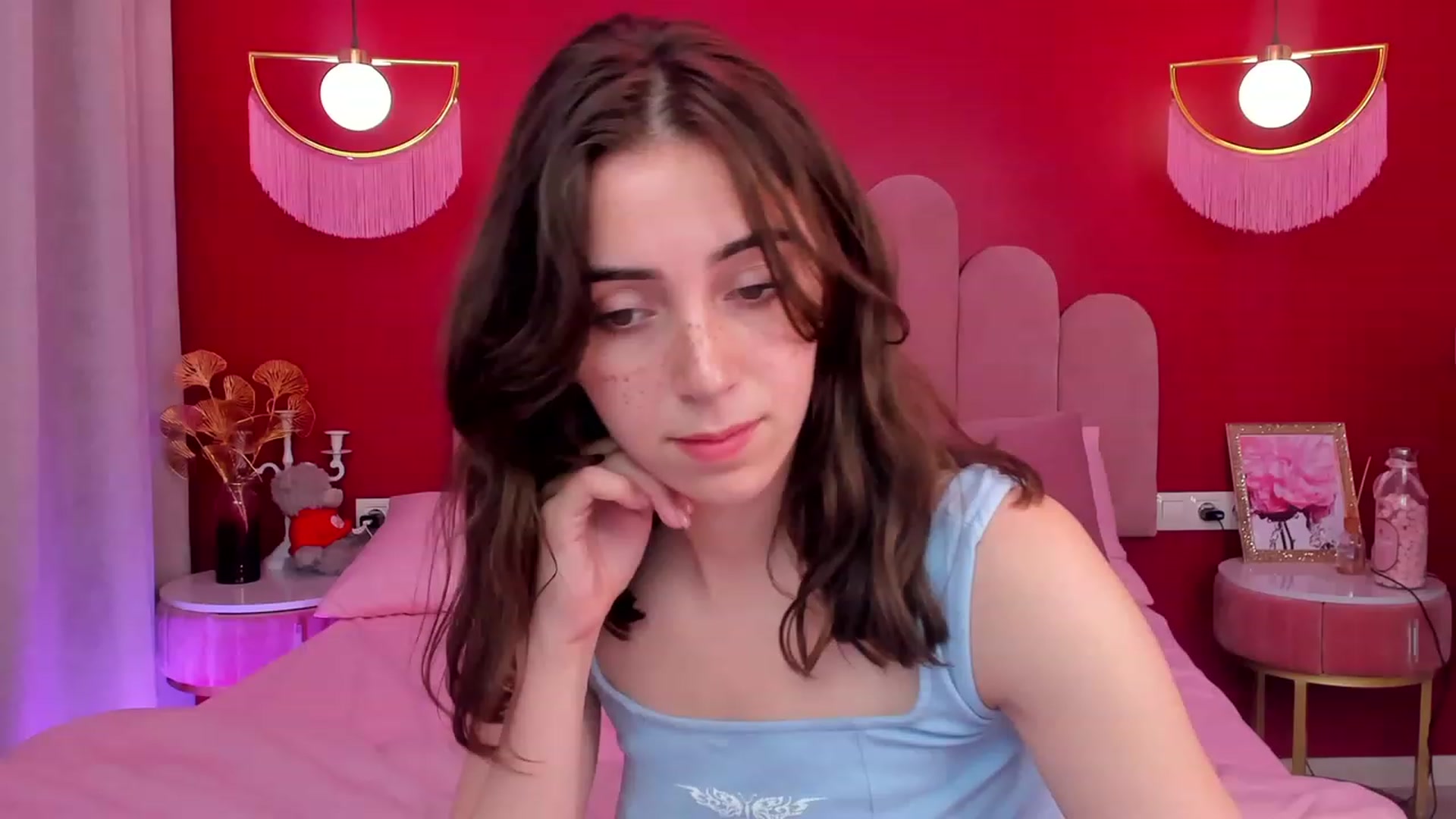 Gallery image thumbnail from ElsaYoung's myfreecams stream on, 06/10/2023, 08:57 image 9 of 20