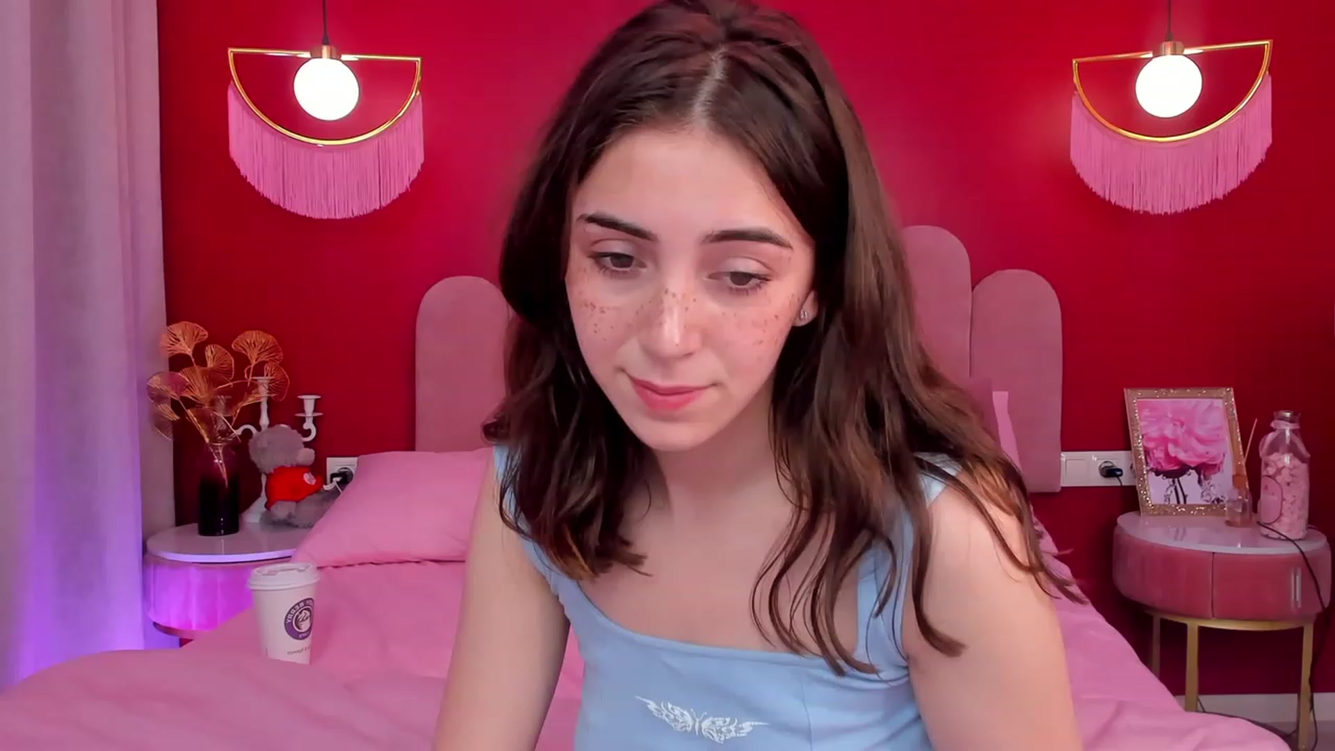 Gallery image thumbnail from ElsaYoung's myfreecams stream on, 06/10/2023, 08:57 image 3 of 20