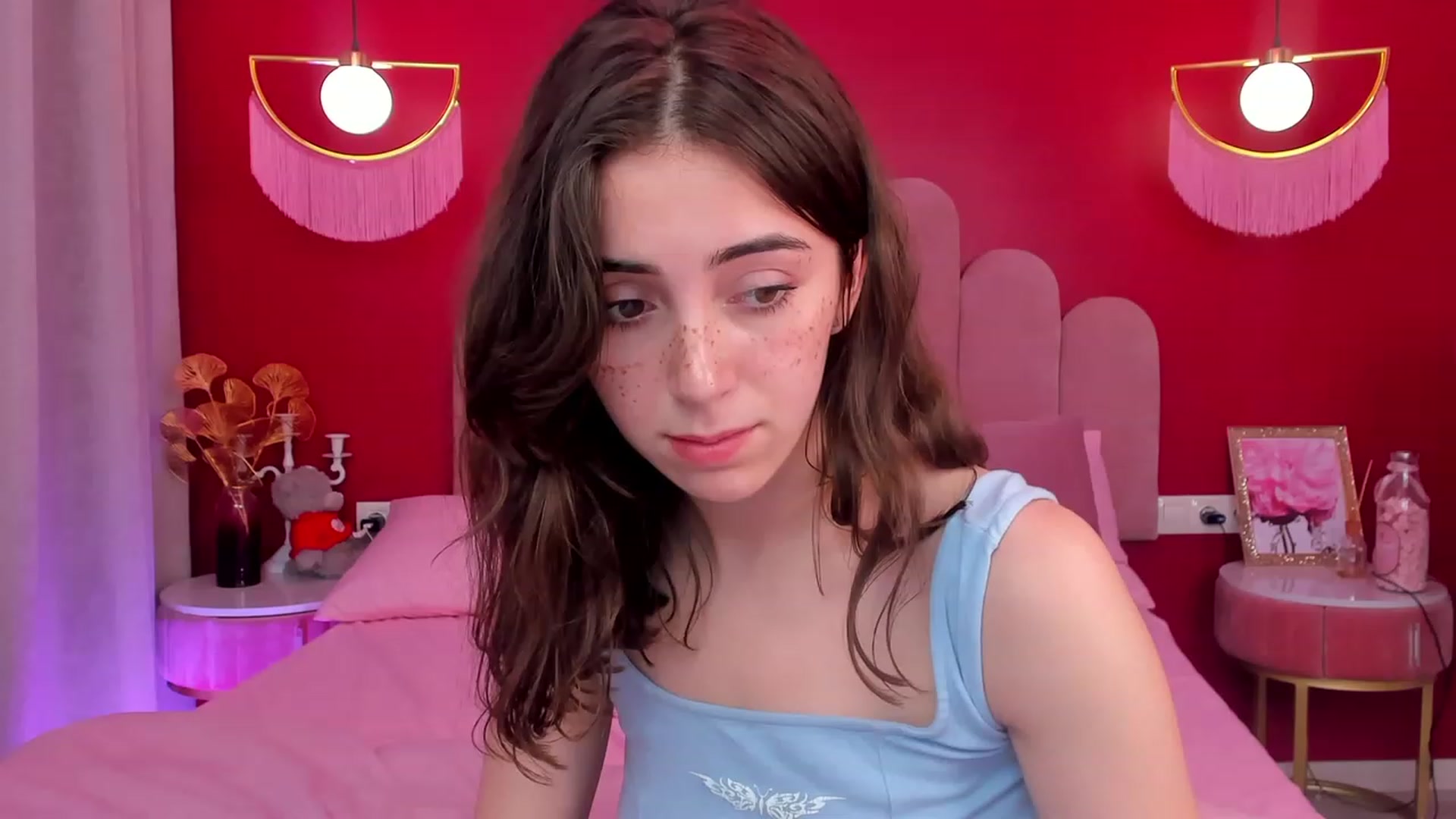 Gallery image thumbnail from ElsaYoung's myfreecams stream on, 06/10/2023, 08:57 image 18 of 20