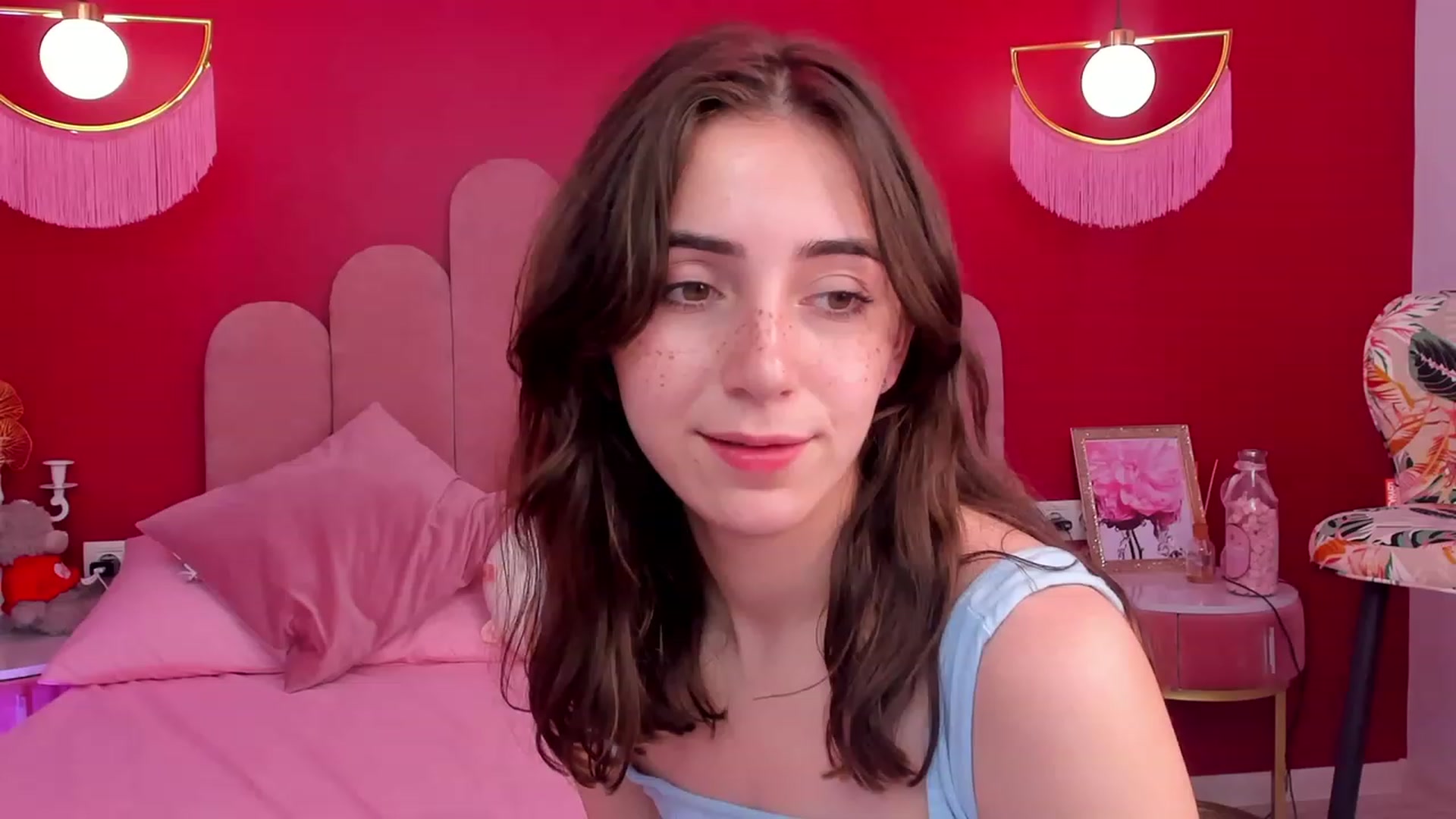 Gallery image thumbnail from ElsaYoung's myfreecams stream on, 06/10/2023, 12:27 image 17 of 20