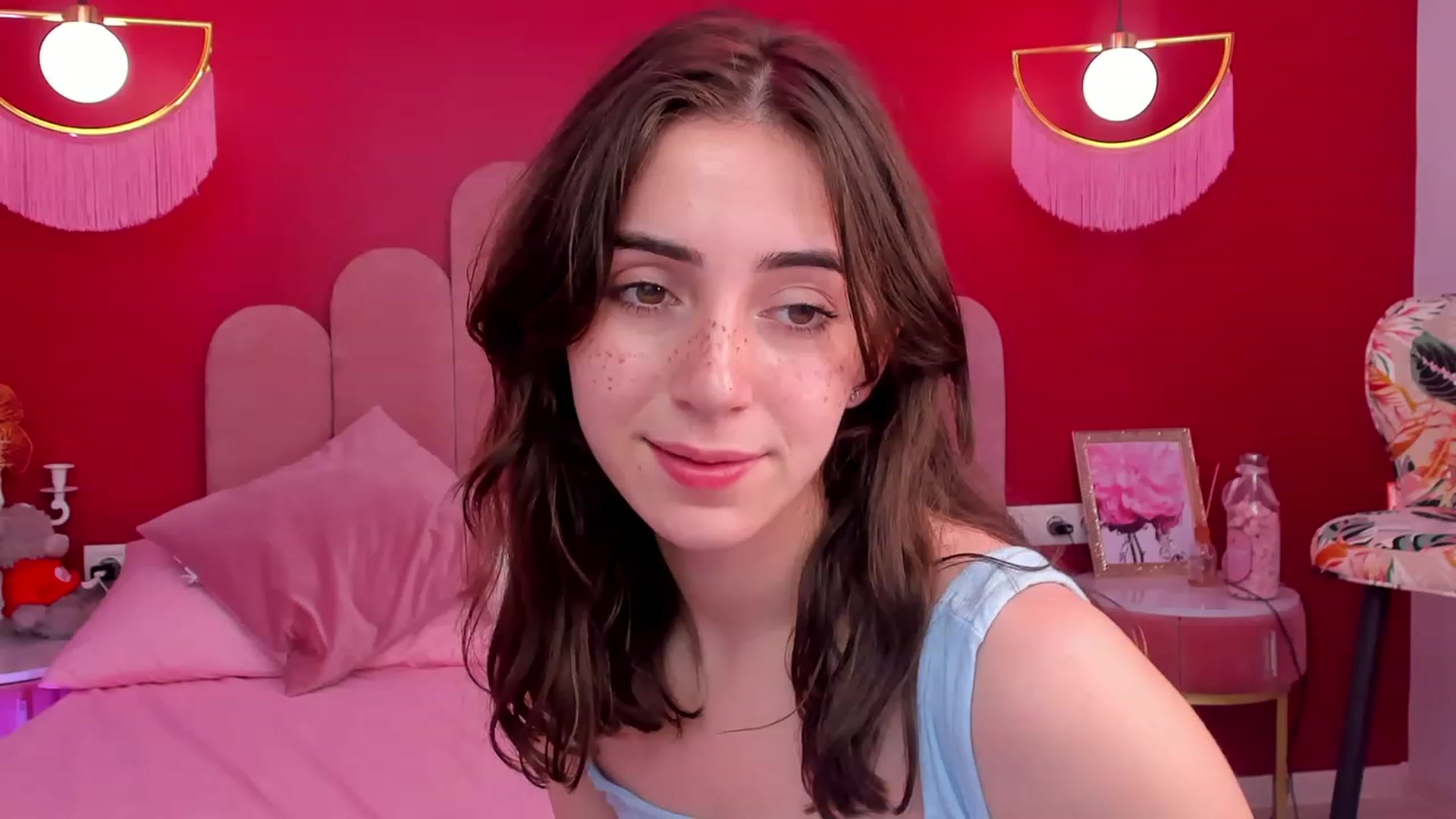 Gallery image thumbnail from ElsaYoung's myfreecams stream on, 06/10/2023, 12:27 image 18 of 20
