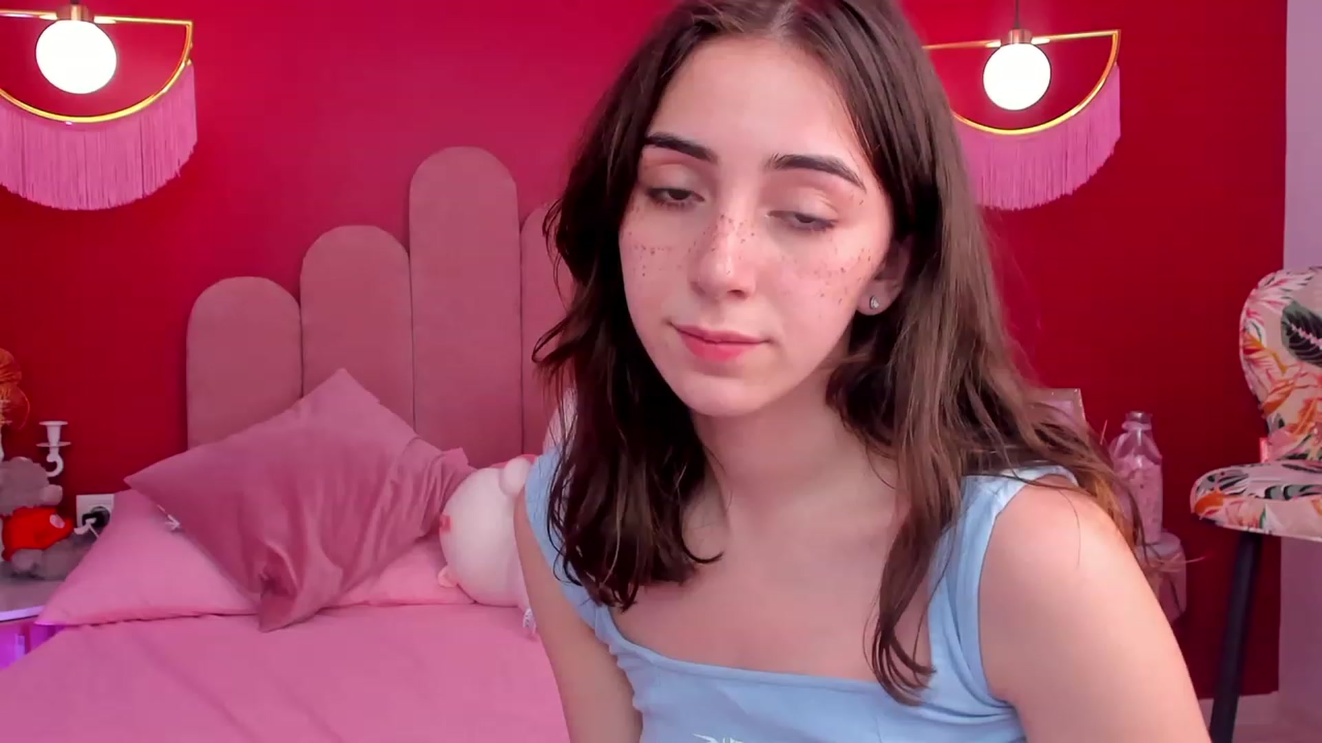 Gallery image thumbnail from ElsaYoung's myfreecams stream on, 06/10/2023, 12:27 image 8 of 20