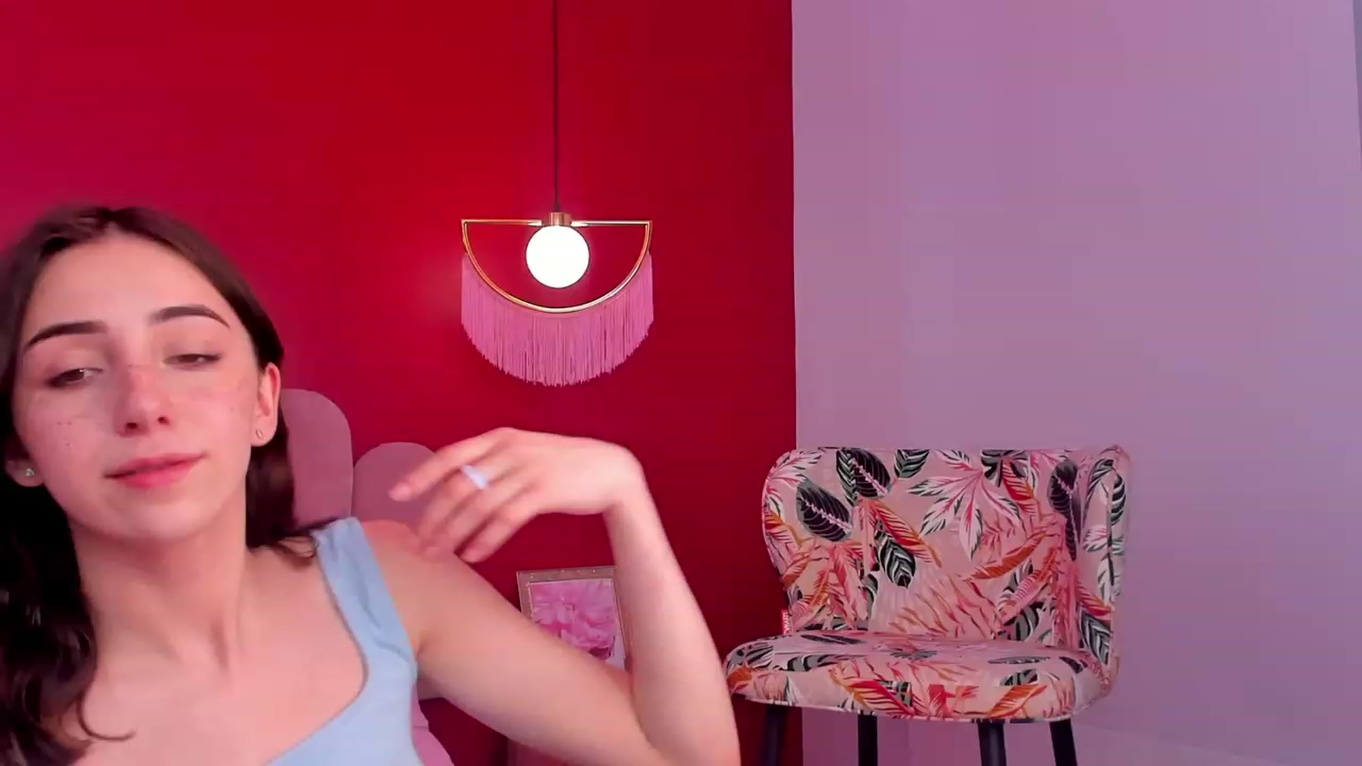 Gallery image thumbnail from ElsaYoung's myfreecams stream on, 06/10/2023, 12:27 image 7 of 20