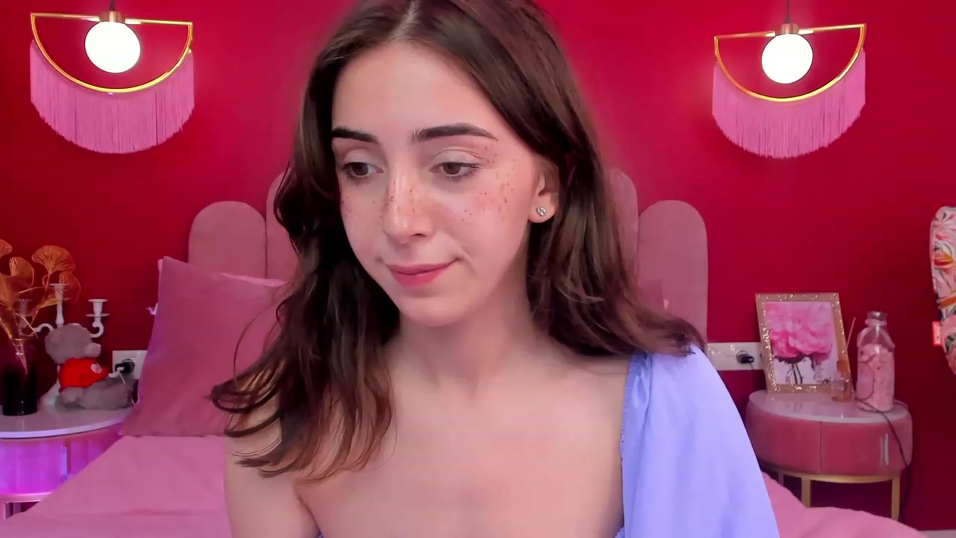 Gallery image thumbnail from ElsaYoung's myfreecams stream on, 06/11/2023, 14:17 image 1 of 20
