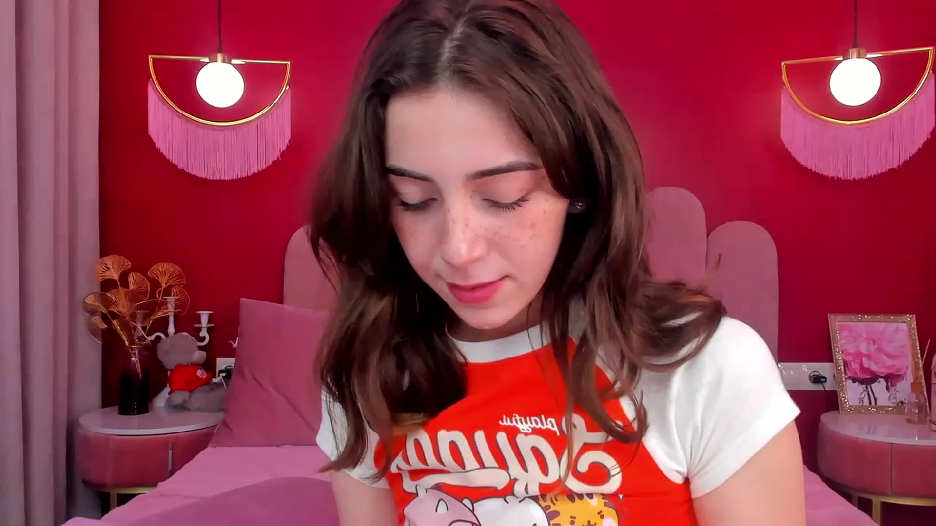 Gallery image thumbnail from ElsaYoung's myfreecams stream on, 06/13/2023, 13:56 image 11 of 20