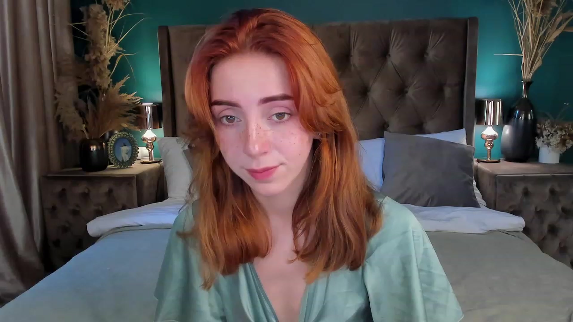 Gallery image thumbnail from ElsaYoung's myfreecams stream on, 06/16/2023, 06:45 image 10 of 20
