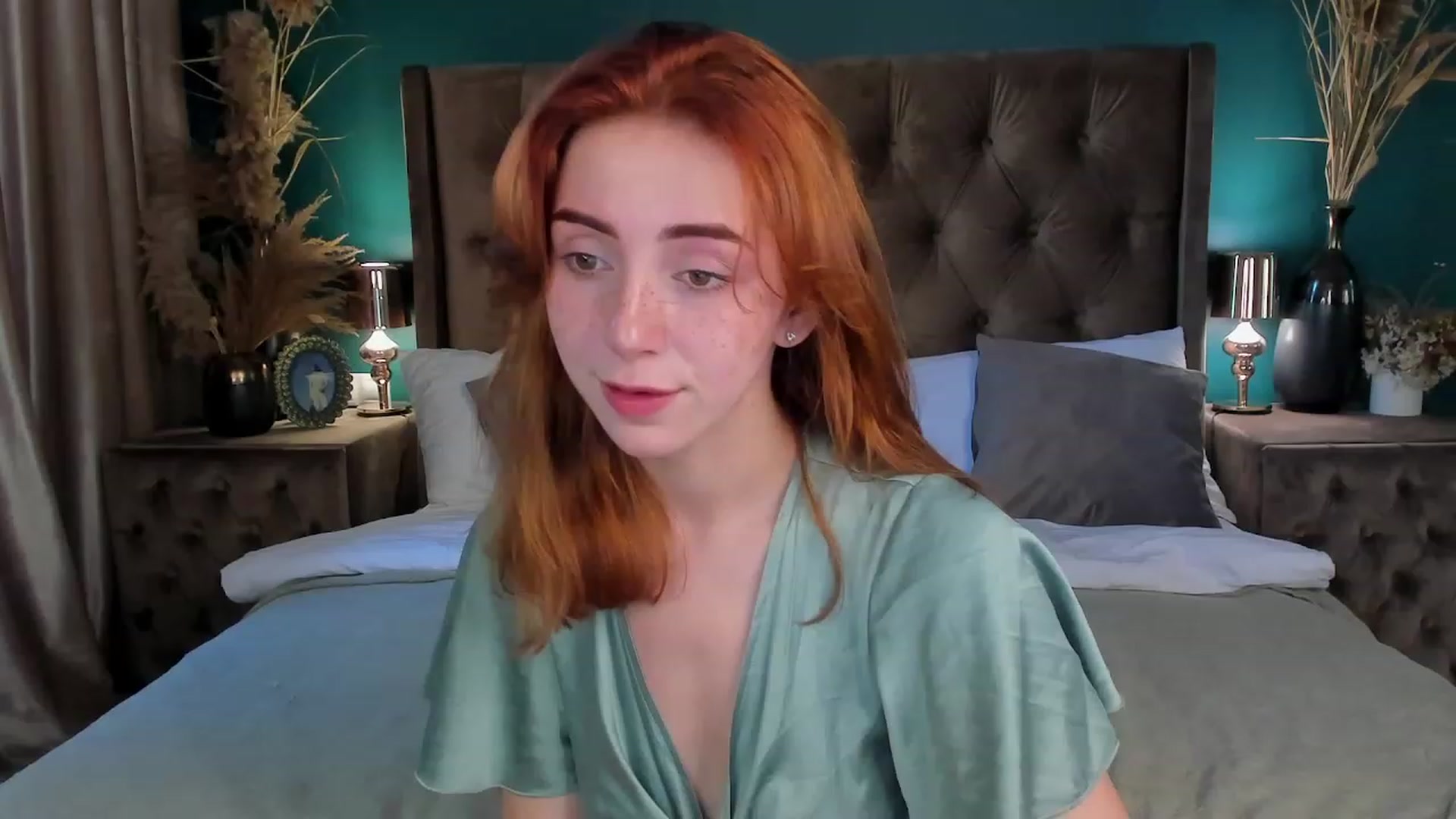 Gallery image thumbnail from ElsaYoung's myfreecams stream on, 06/16/2023, 06:45 image 5 of 20