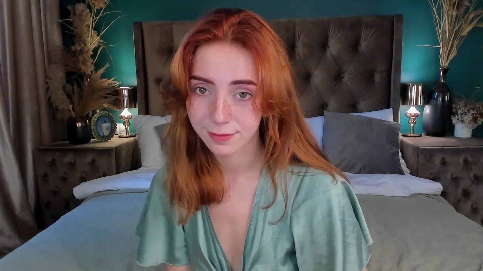 Gallery image thumbnail from ElsaYoung's myfreecams stream on, 06/16/2023, 06:45 image 6 of 20