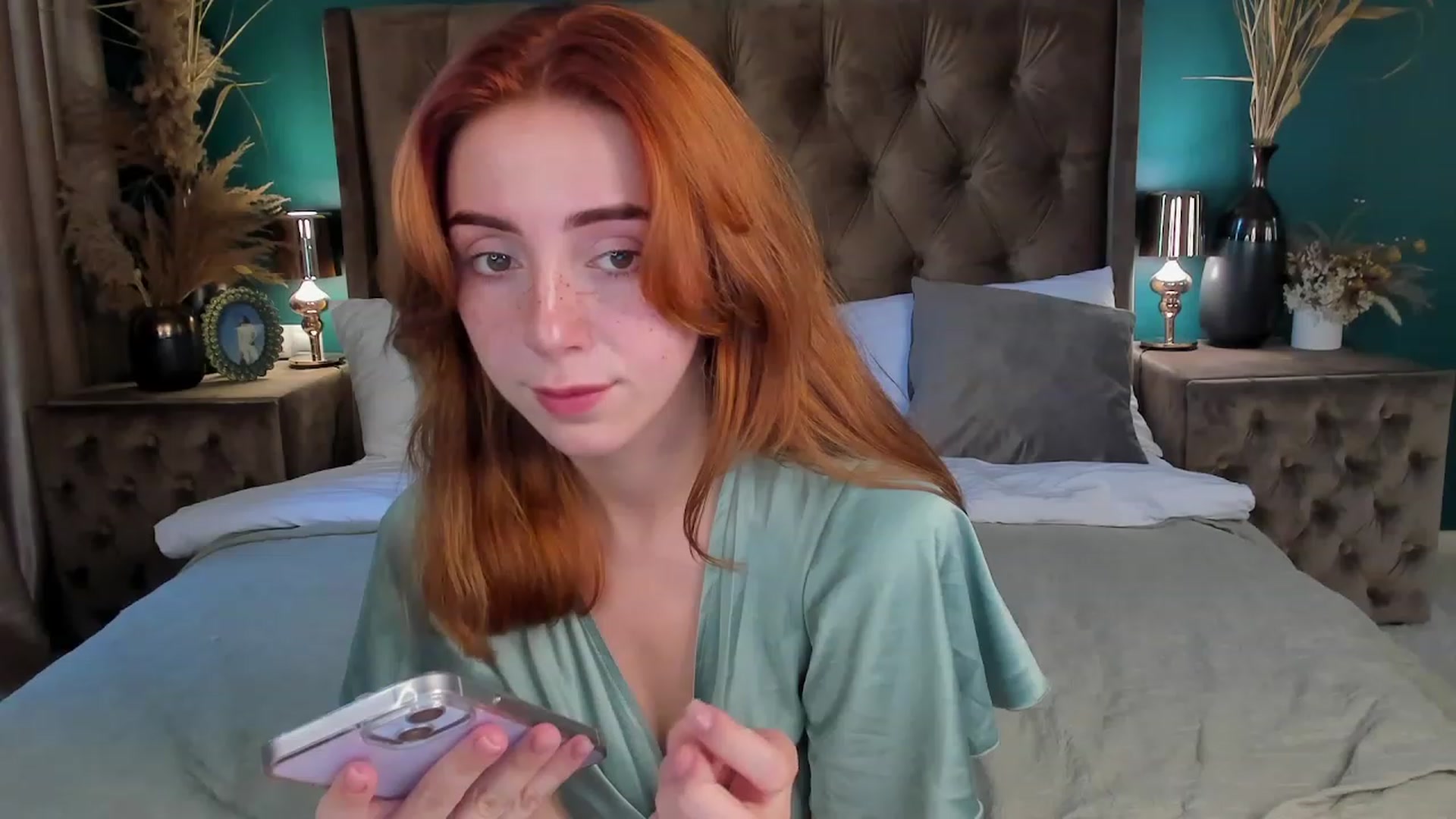 Gallery image thumbnail from ElsaYoung's myfreecams stream on, 06/16/2023, 06:45 image 13 of 20