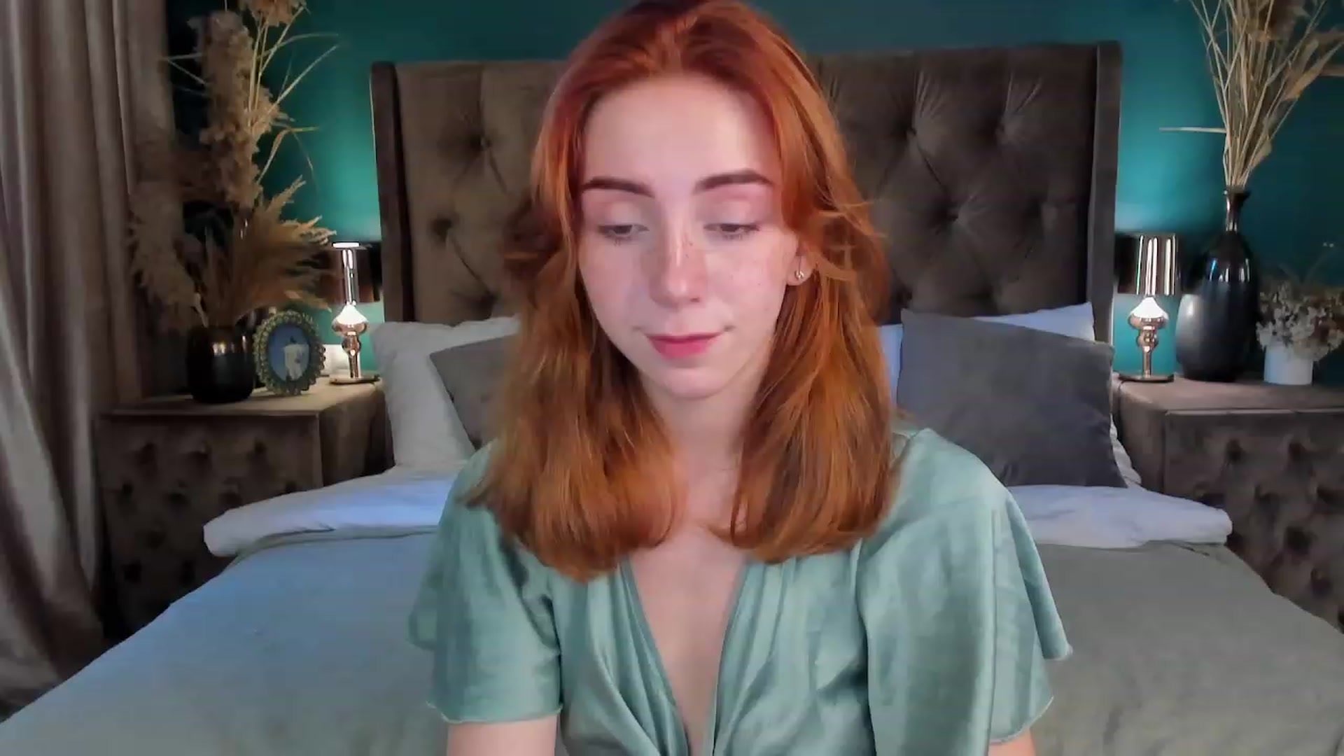 Gallery image thumbnail from ElsaYoung's myfreecams stream on, 06/16/2023, 06:45 image 4 of 20