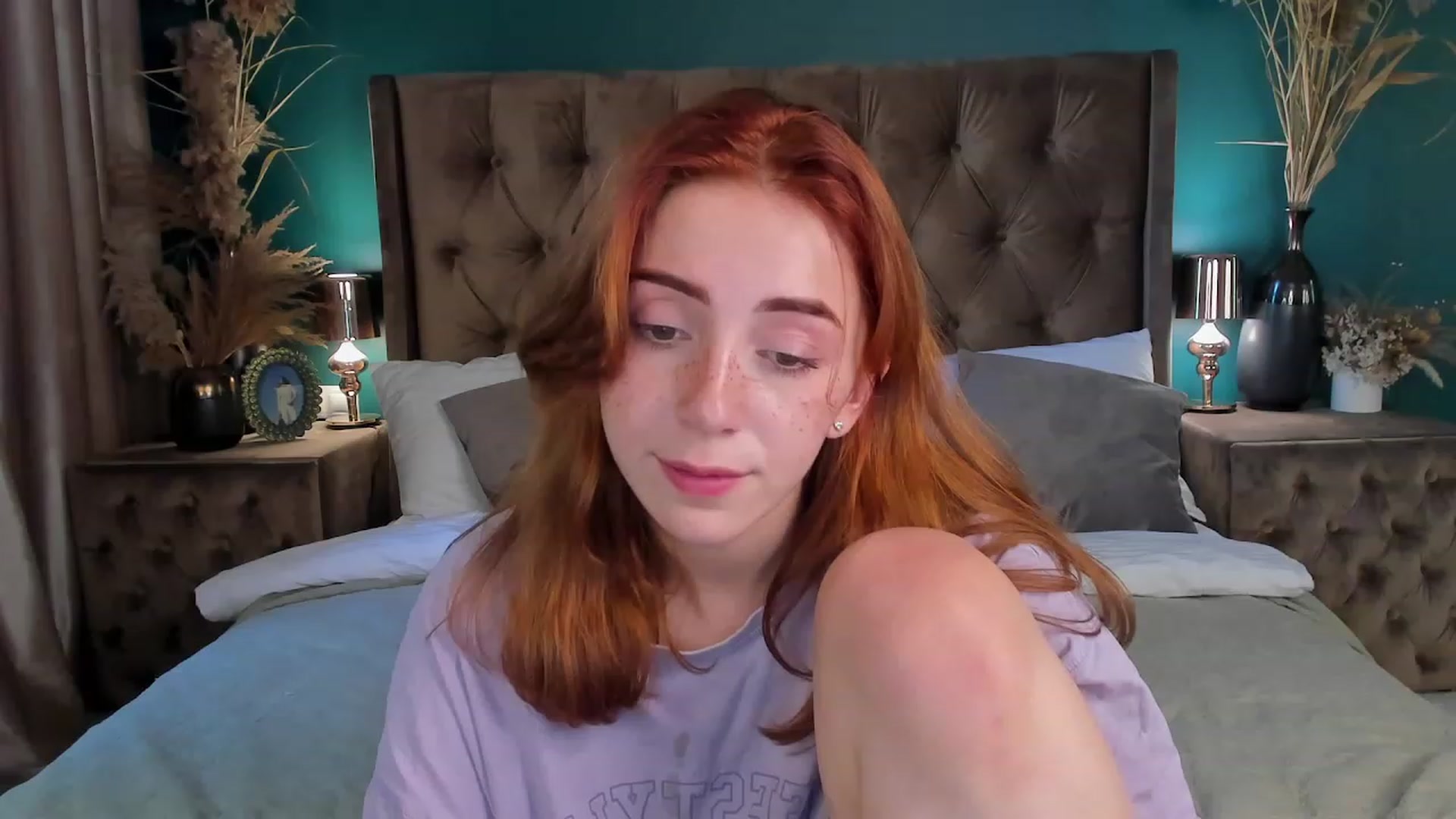 Gallery image thumbnail from ElsaYoung's myfreecams stream on, 06/16/2023, 09:10 image 7 of 20