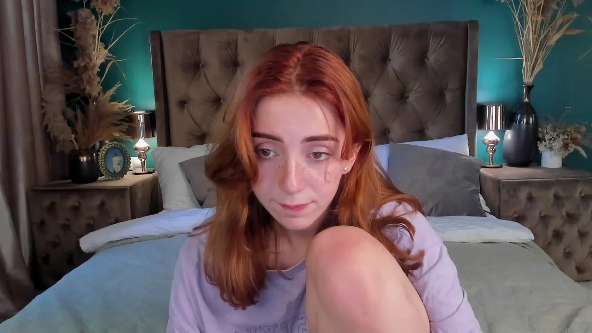 Gallery image thumbnail from ElsaYoung's myfreecams stream on, 06/16/2023, 09:10 image 9 of 20