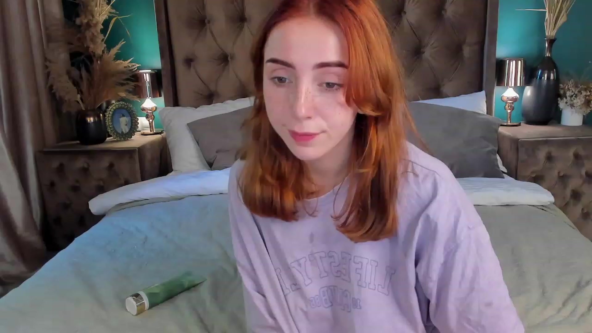 Gallery image thumbnail from ElsaYoung's myfreecams stream on, 06/16/2023, 09:10 image 19 of 20