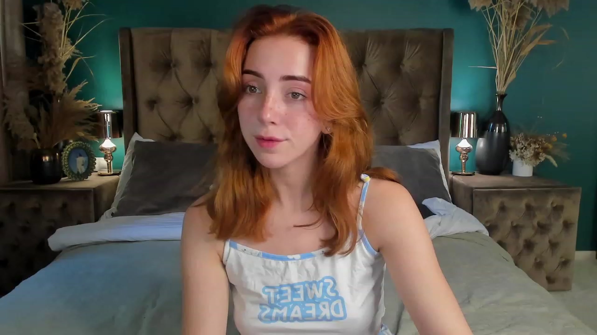 Gallery image thumbnail from ElsaYoung's myfreecams stream on, 06/17/2023, 06:25 image 16 of 20