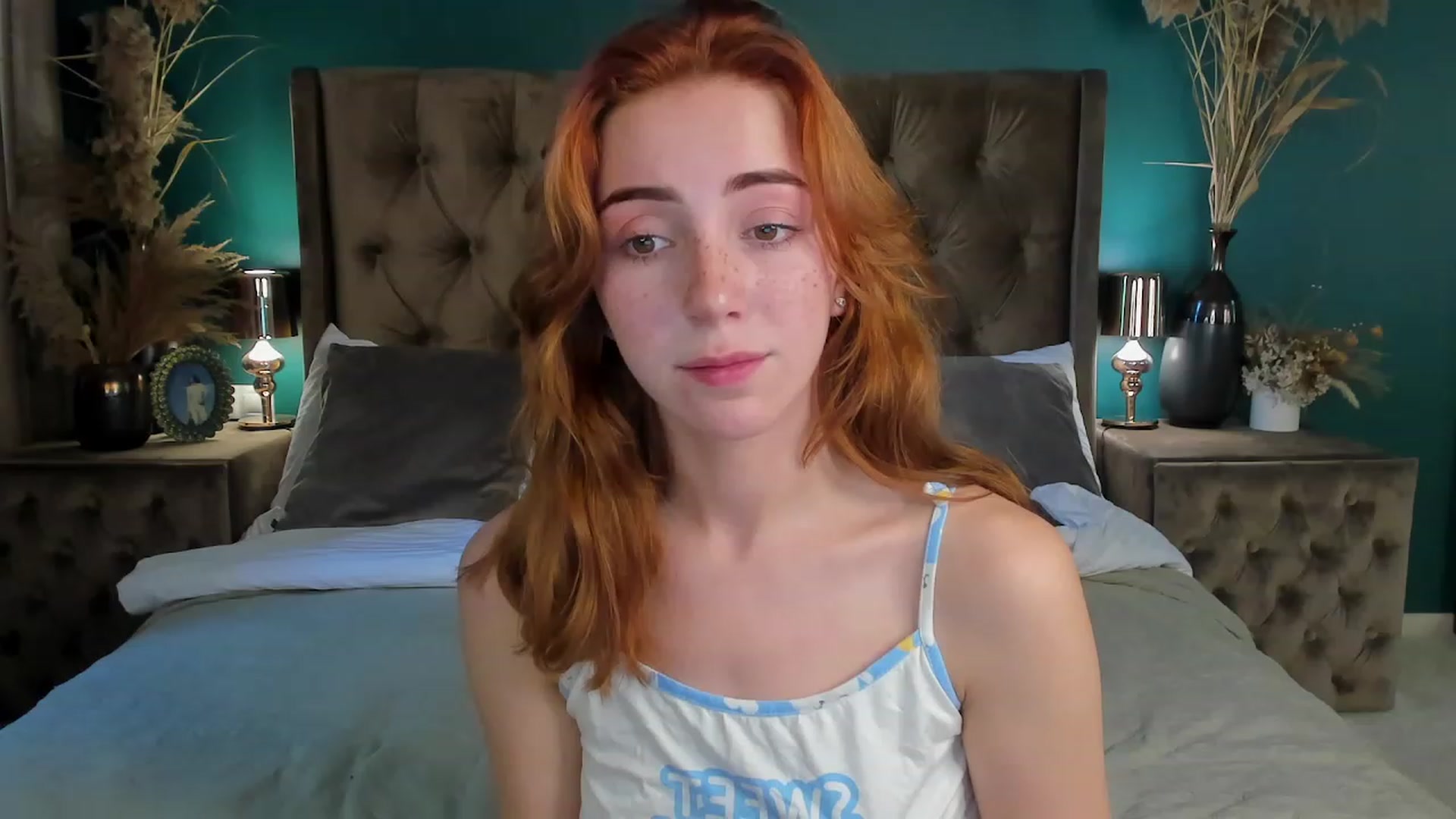 Gallery image thumbnail from ElsaYoung's myfreecams stream on, 06/17/2023, 06:25 image 2 of 20