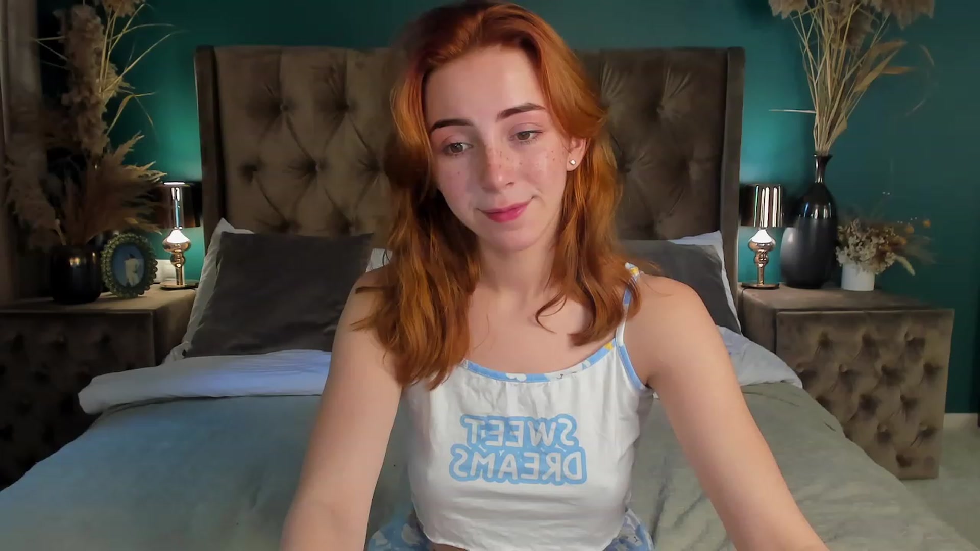 Gallery image thumbnail from ElsaYoung's myfreecams stream on, 06/17/2023, 06:25 image 8 of 20