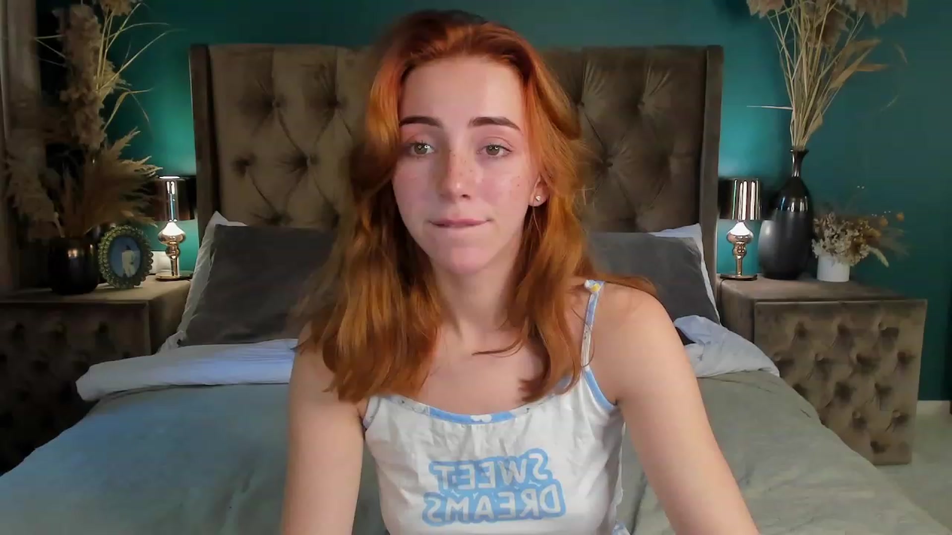Gallery image thumbnail from ElsaYoung's myfreecams stream on, 06/17/2023, 06:25 image 13 of 20