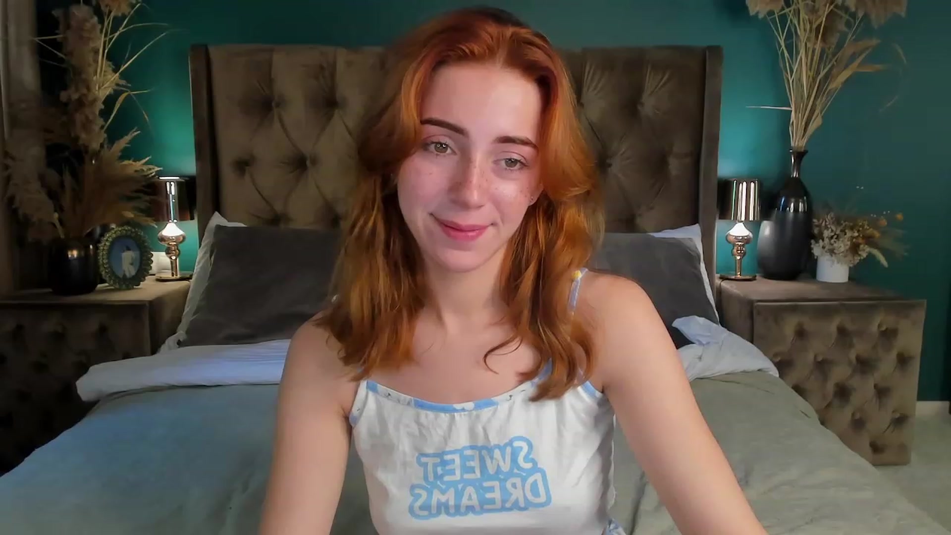 Gallery image thumbnail from ElsaYoung's myfreecams stream on, 06/17/2023, 06:25 image 9 of 20