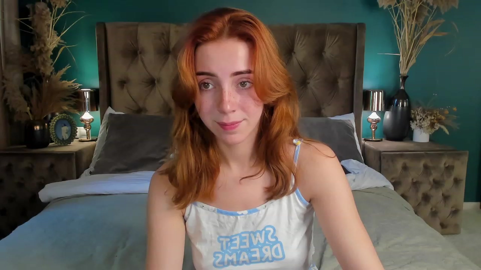 Gallery image thumbnail from ElsaYoung's myfreecams stream on, 06/17/2023, 06:25 image 12 of 20