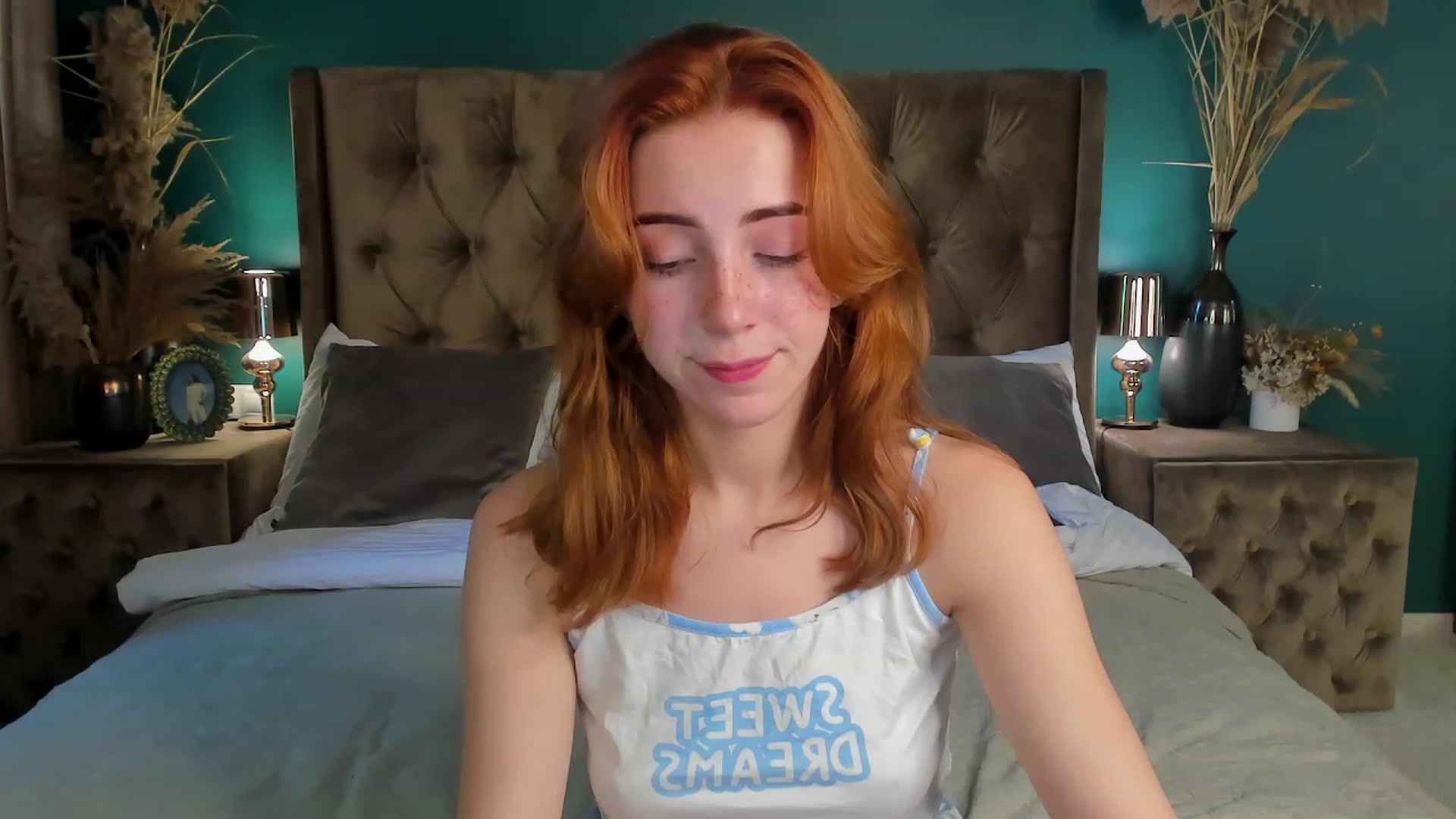 Gallery image thumbnail from ElsaYoung's myfreecams stream on, 06/17/2023, 06:25 image 11 of 20