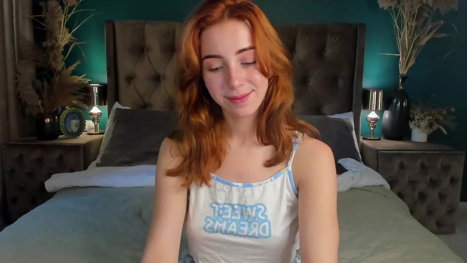 Gallery image thumbnail from ElsaYoung's myfreecams stream on, 06/17/2023, 06:40 image 9 of 20