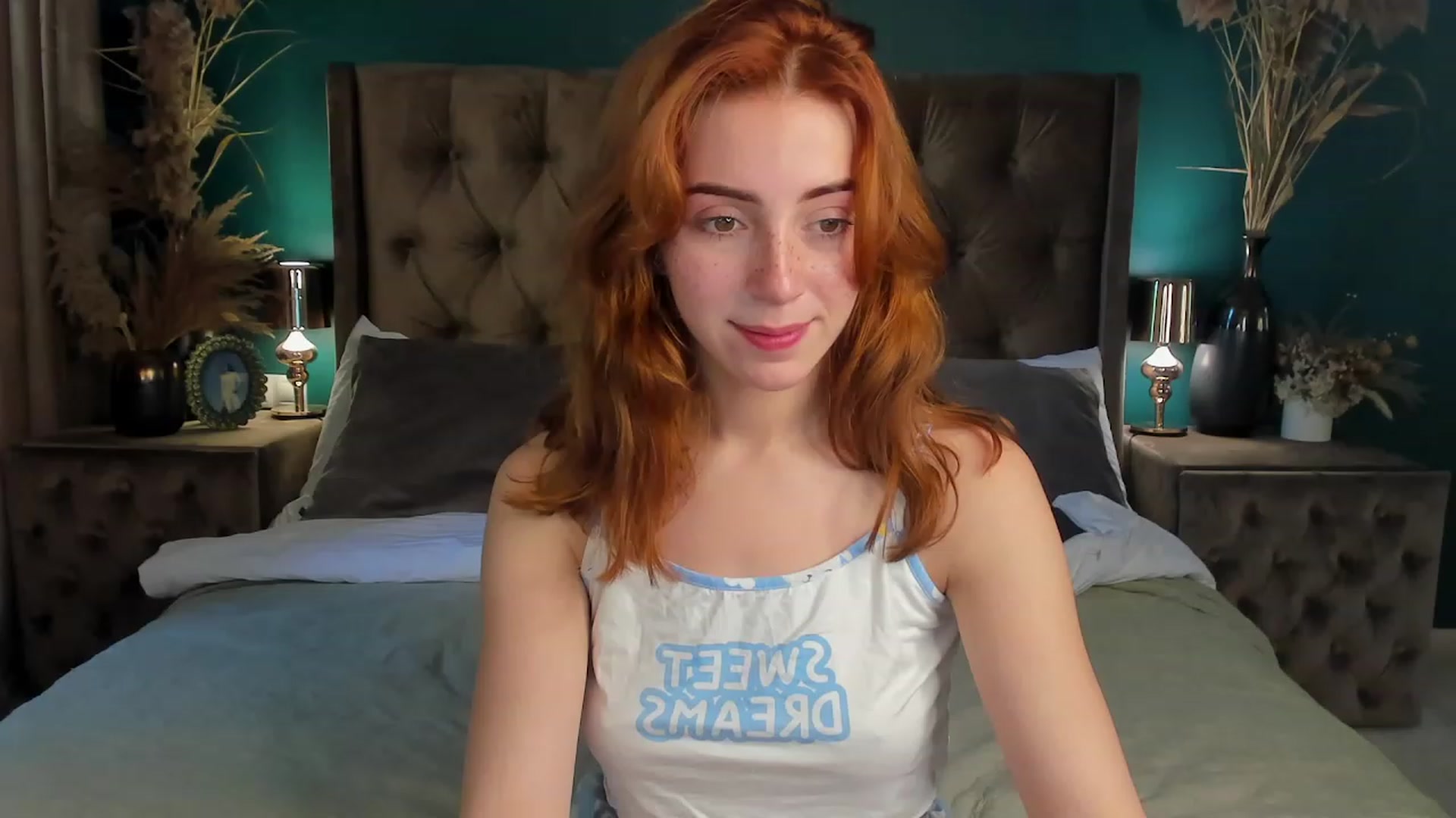 Gallery image thumbnail from ElsaYoung's myfreecams stream on, 06/17/2023, 06:40 image 6 of 20