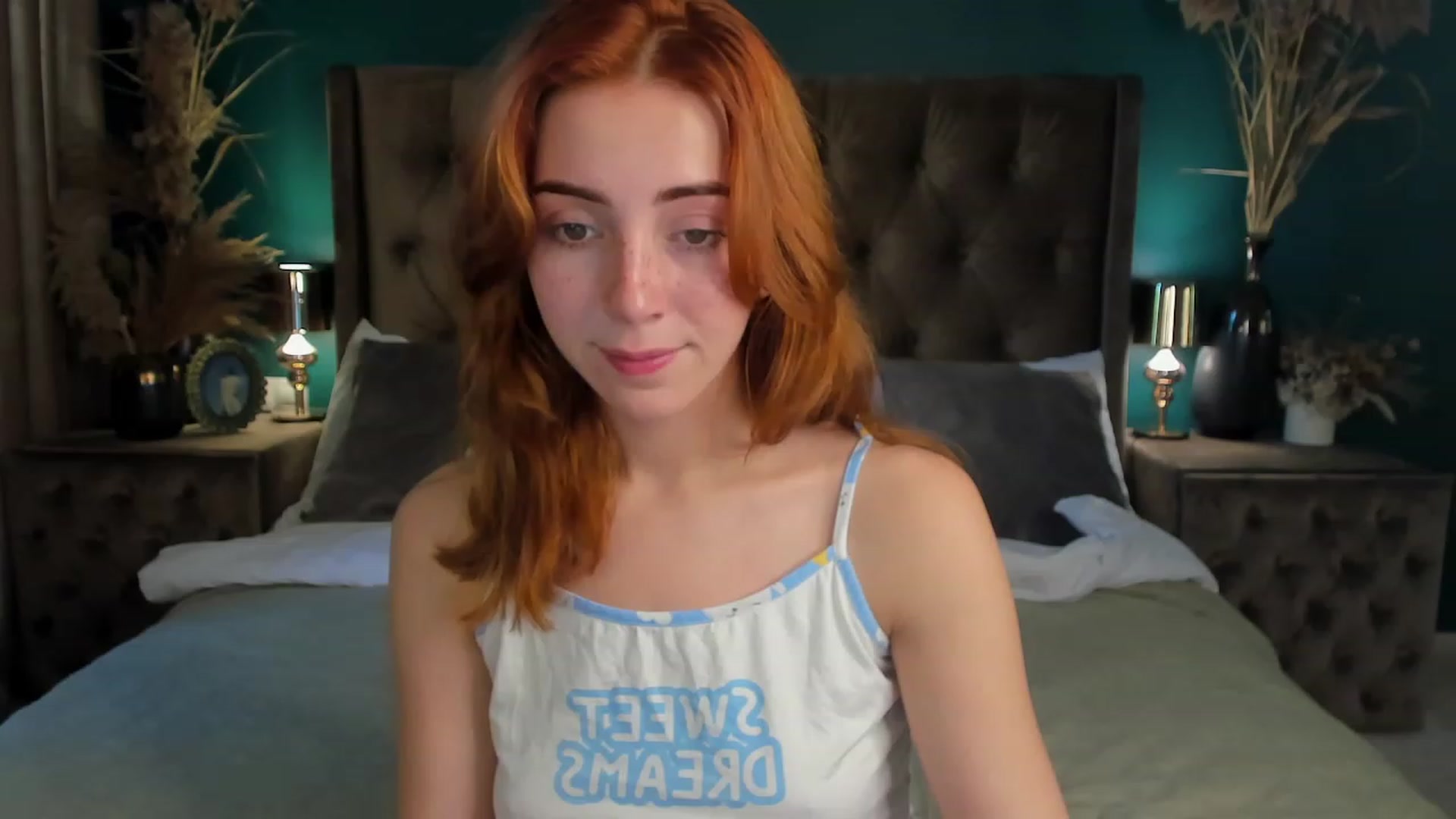 Gallery image thumbnail from ElsaYoung's myfreecams stream on, 06/17/2023, 06:40 image 11 of 20