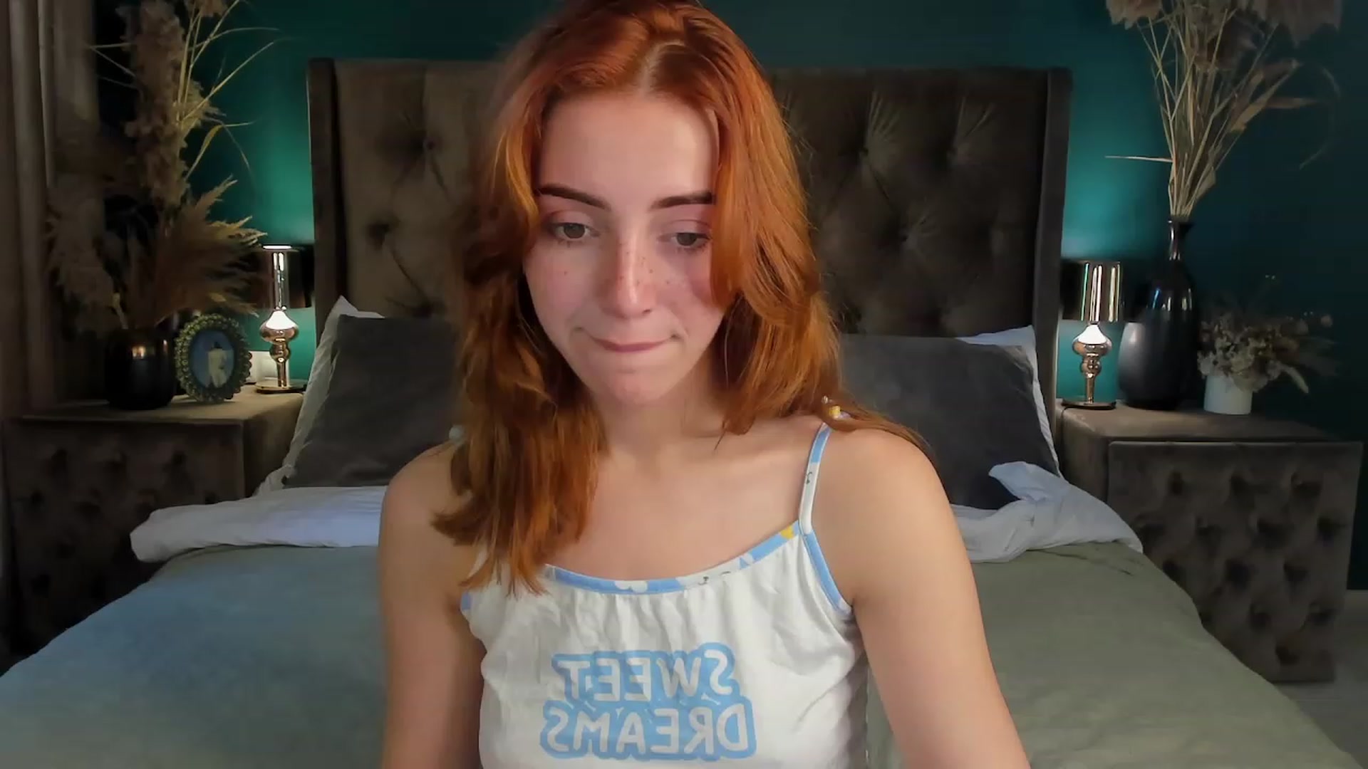 Gallery image thumbnail from ElsaYoung's myfreecams stream on, 06/17/2023, 06:40 image 12 of 20