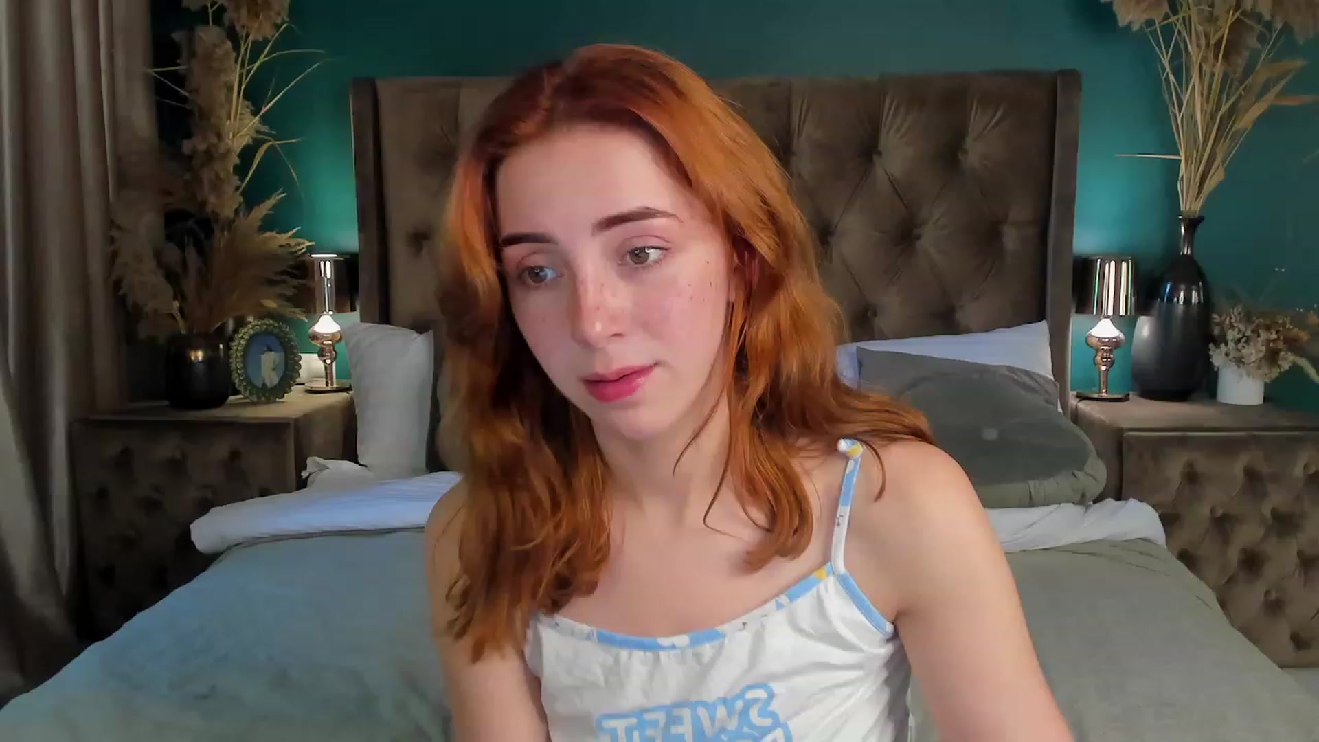 Gallery image thumbnail from ElsaYoung's myfreecams stream on, 06/17/2023, 08:08 image 1 of 20