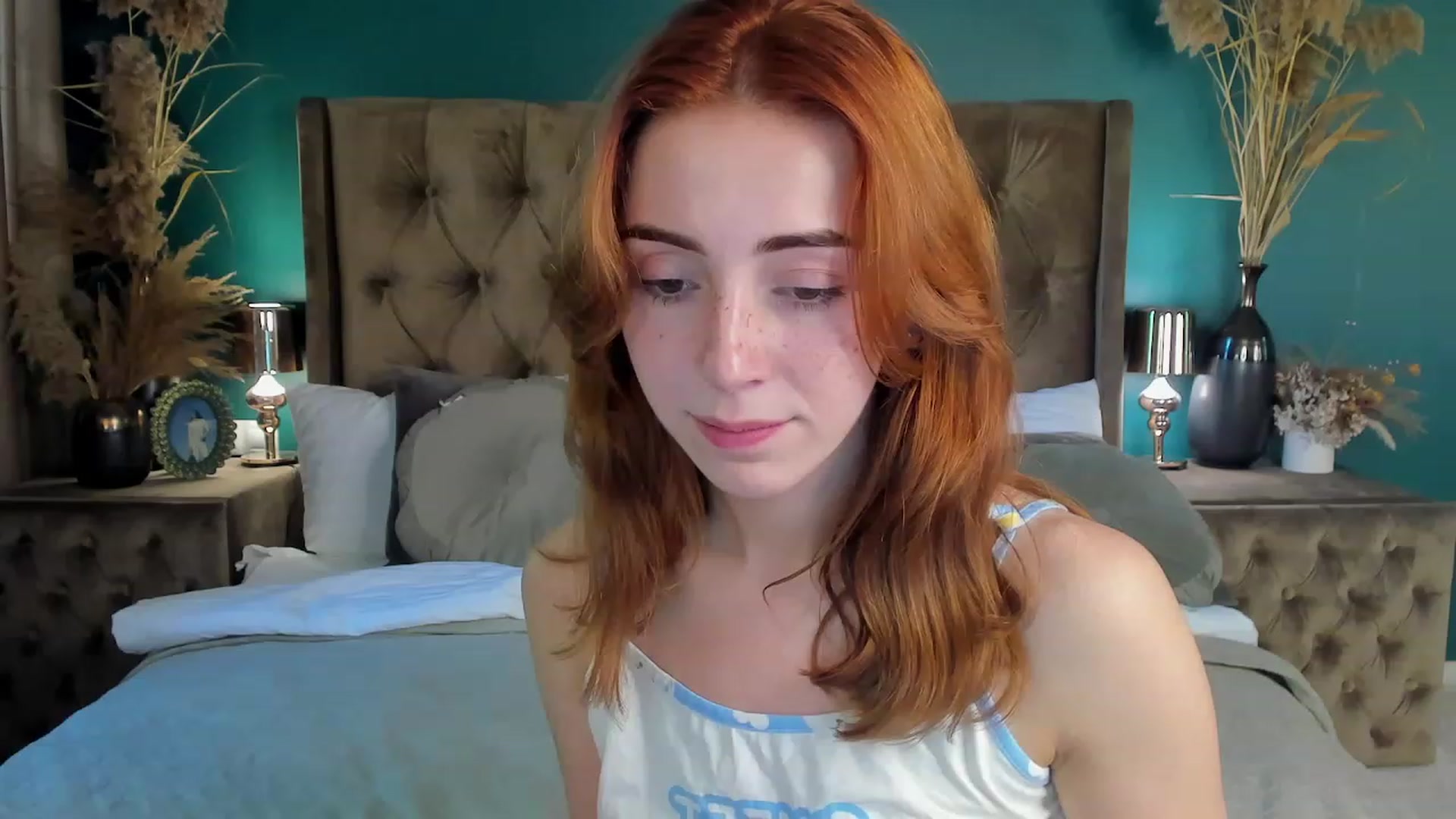 Gallery image thumbnail from ElsaYoung's myfreecams stream on, 06/17/2023, 09:35 image 11 of 20
