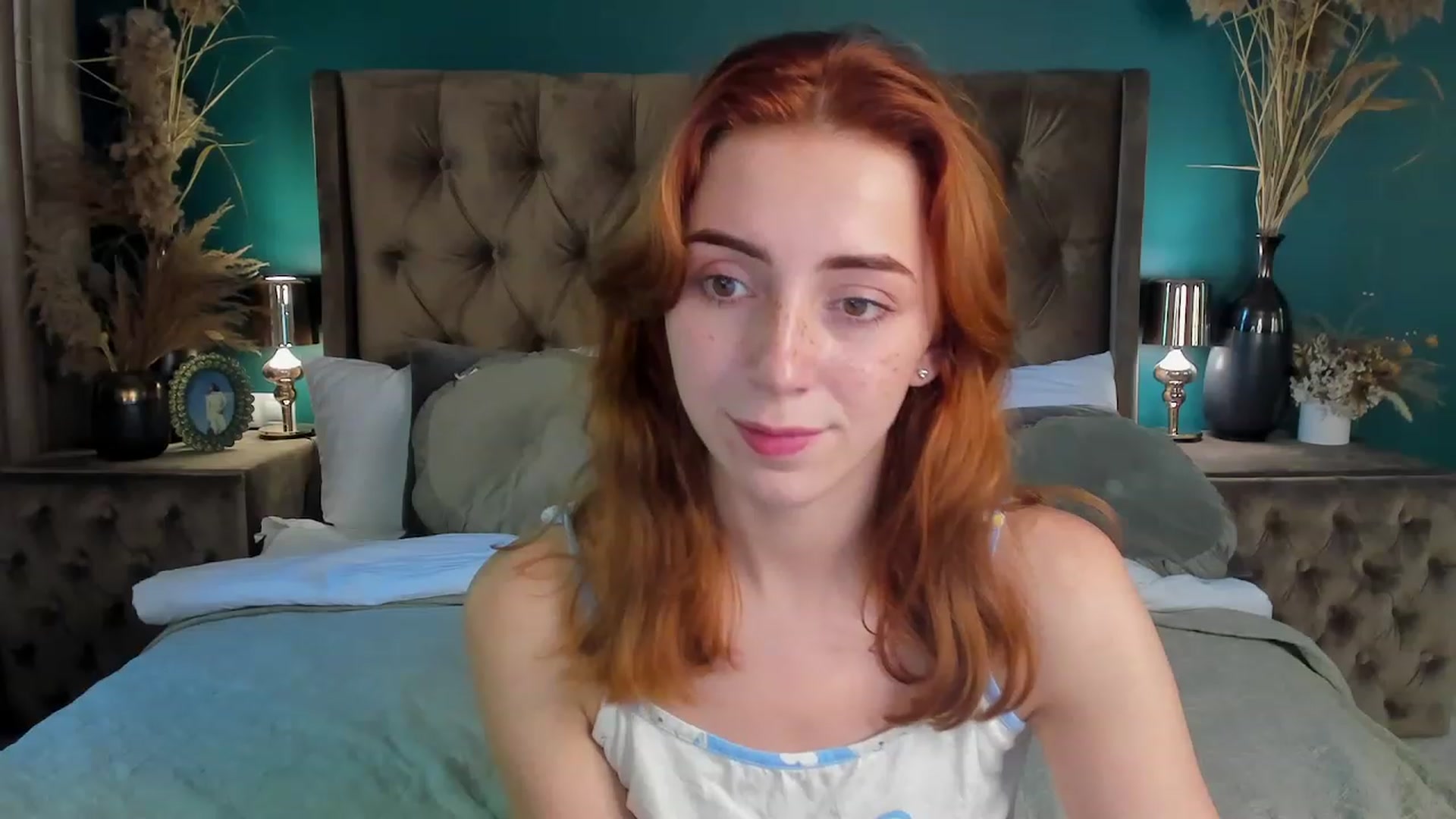 Gallery image thumbnail from ElsaYoung's myfreecams stream on, 06/17/2023, 10:12 image 10 of 20