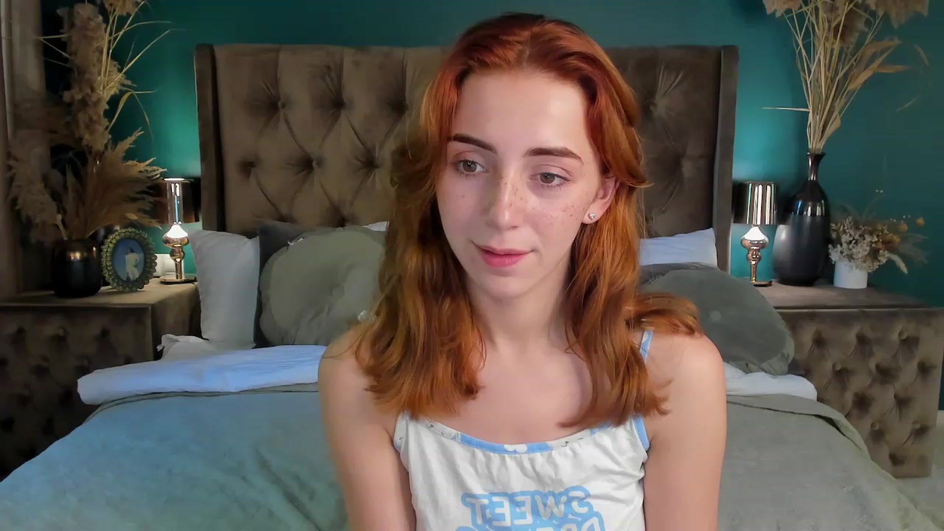 Gallery image thumbnail from ElsaYoung's myfreecams stream on, 06/17/2023, 10:12 image 16 of 20