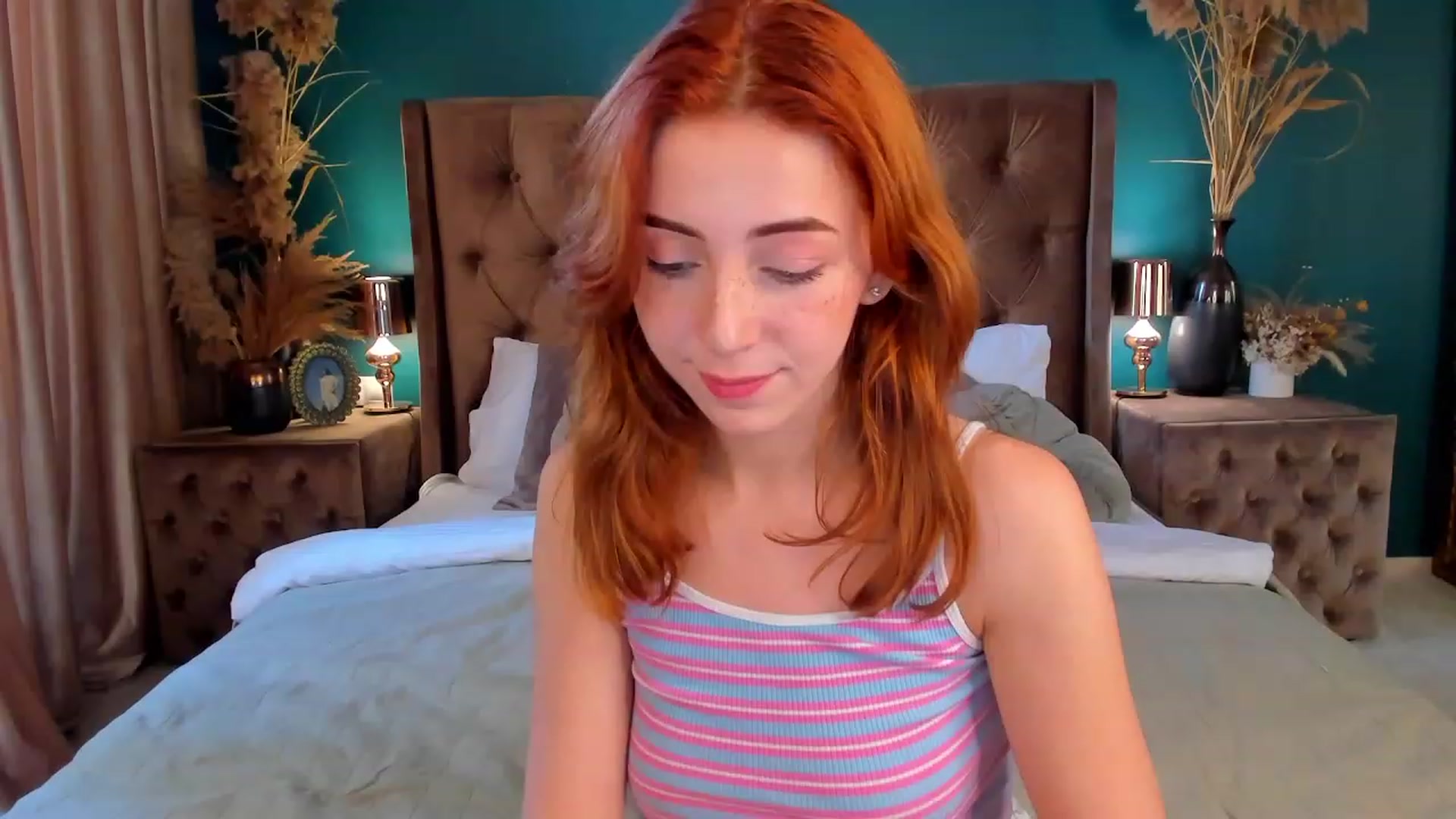 Gallery image thumbnail from ElsaYoung's myfreecams stream on, 06/18/2023, 14:59 image 19 of 20