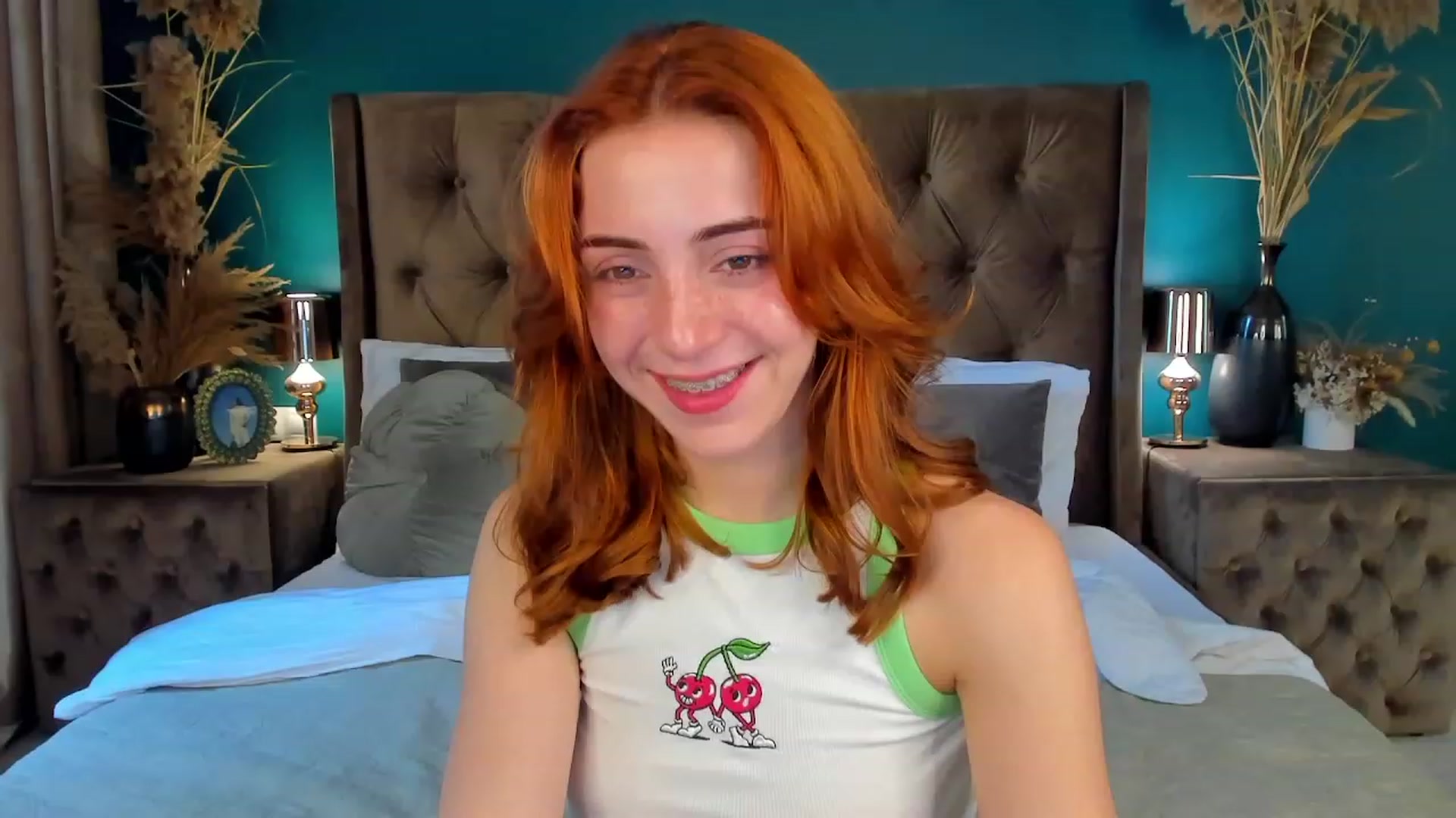 Gallery image thumbnail from ElsaYoung's myfreecams stream on, 06/20/2023, 07:49 image 9 of 20