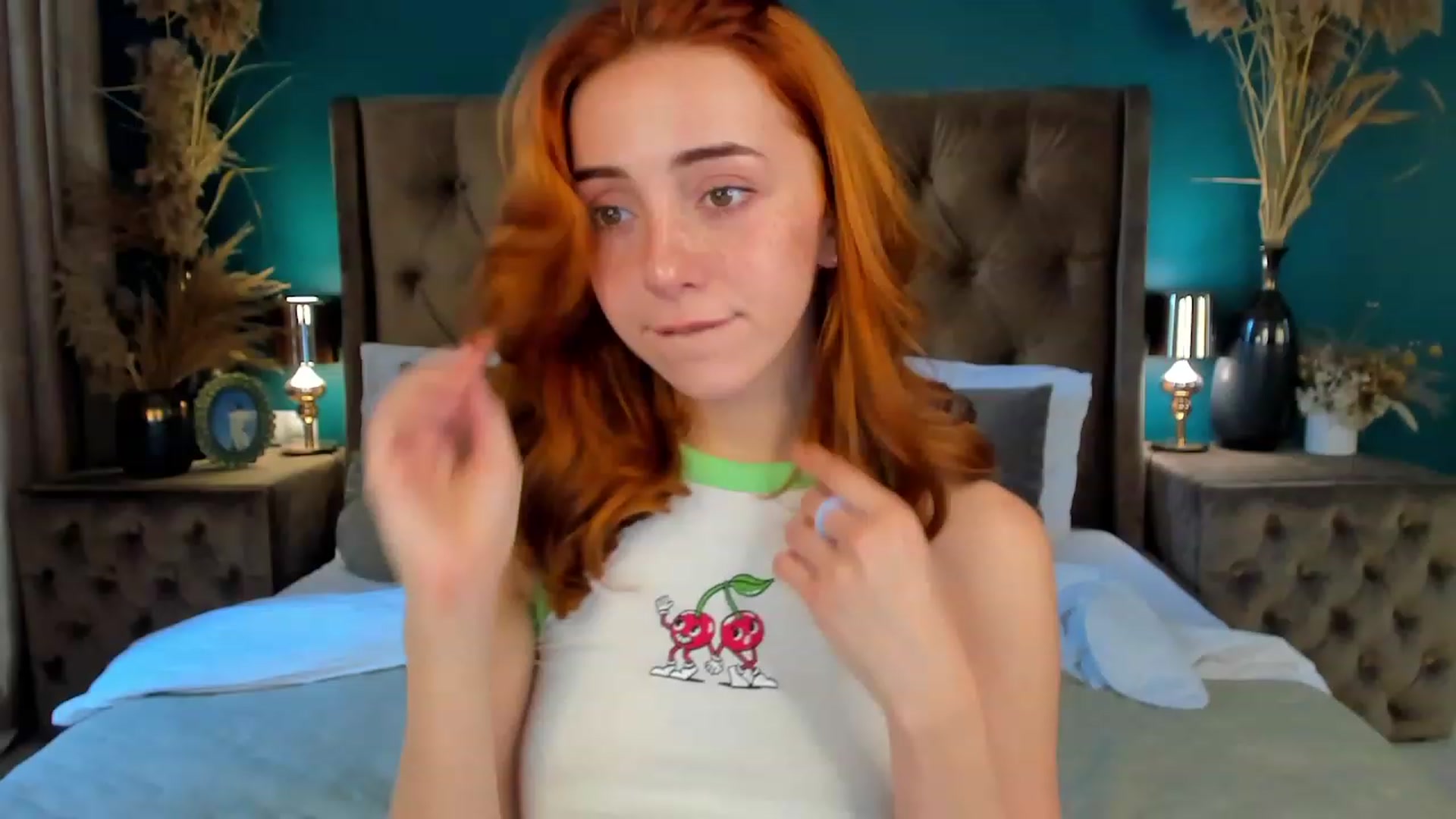 Gallery image thumbnail from ElsaYoung's myfreecams stream on, 06/20/2023, 07:49 image 10 of 20