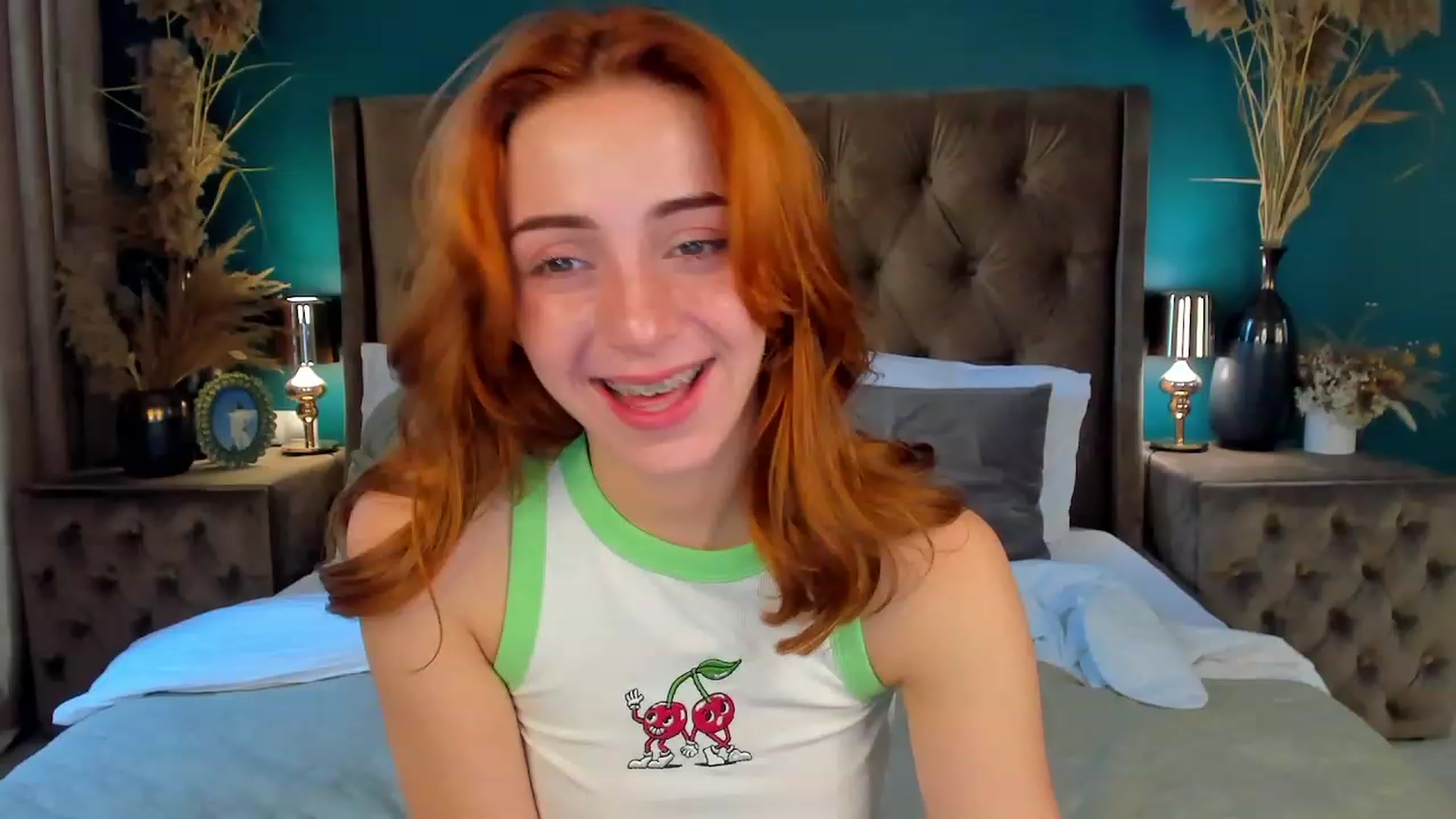 Gallery image thumbnail from ElsaYoung's myfreecams stream on, 06/20/2023, 07:49 image 14 of 20