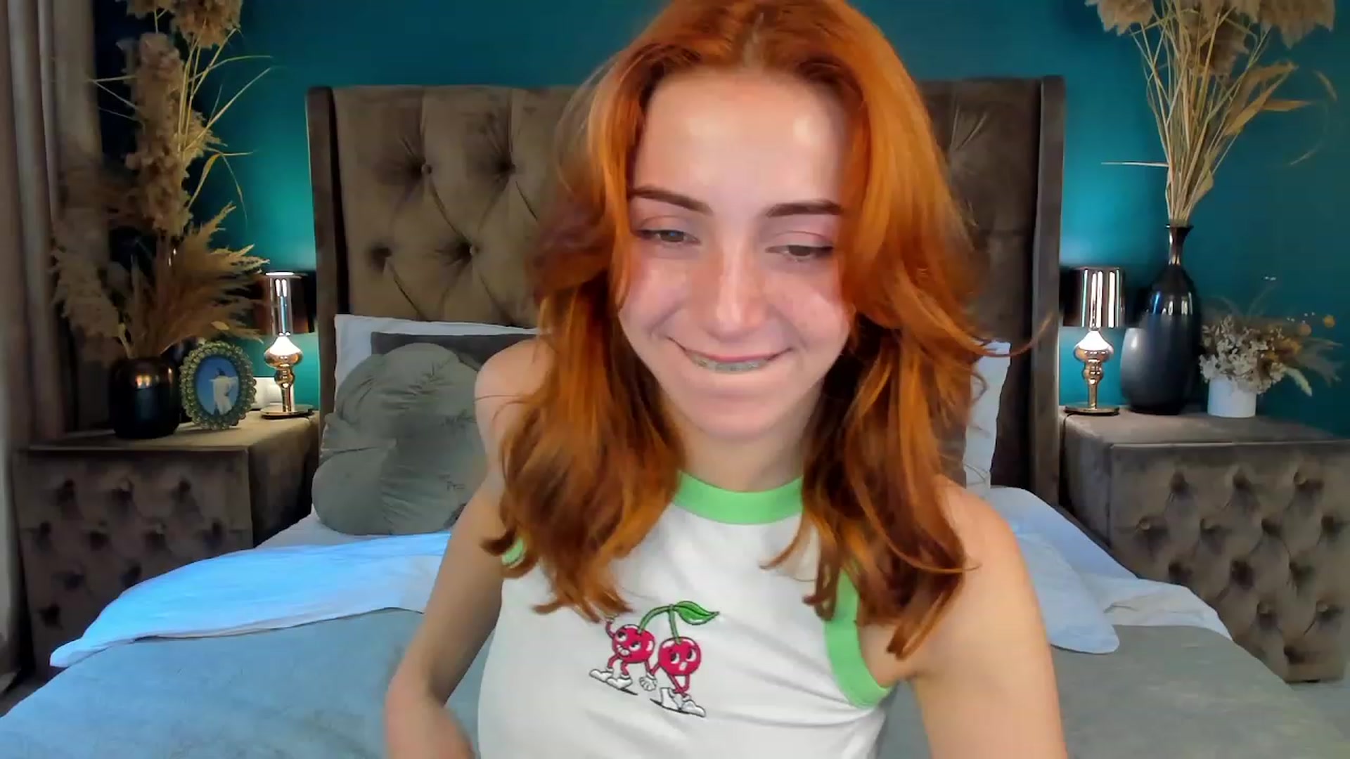 Gallery image thumbnail from ElsaYoung's myfreecams stream on, 06/20/2023, 07:49 image 7 of 20