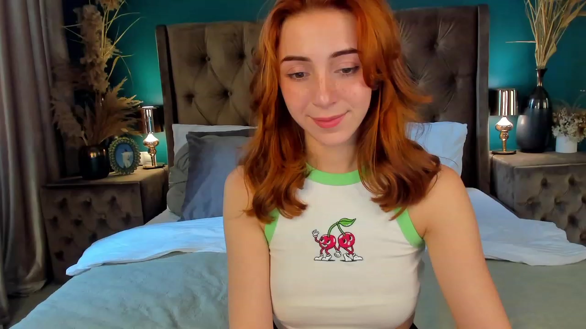 Gallery image thumbnail from ElsaYoung's myfreecams stream on, 06/20/2023, 08:37 image 6 of 20