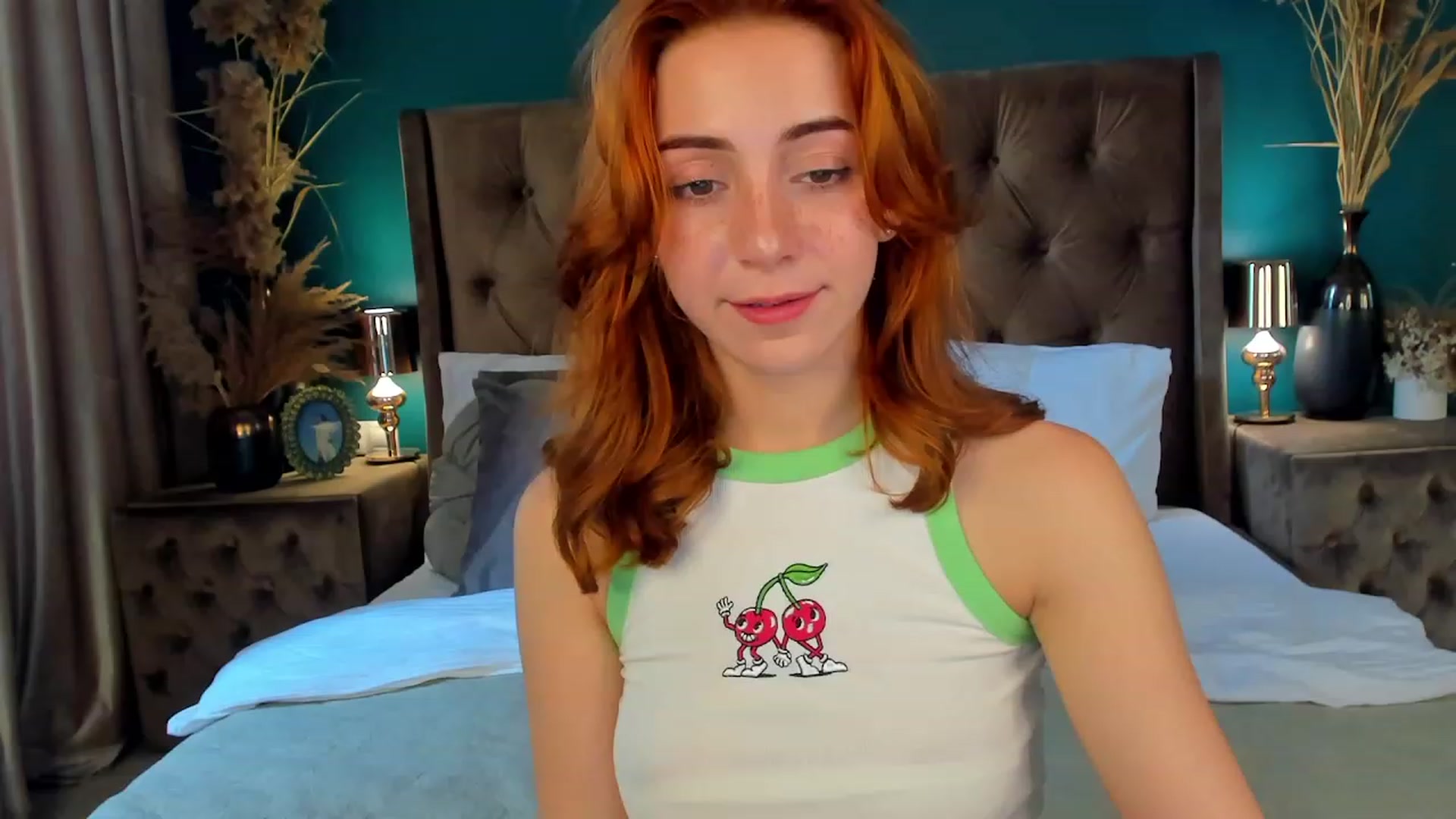 Gallery image thumbnail from ElsaYoung's myfreecams stream on, 06/20/2023, 08:37 image 10 of 20