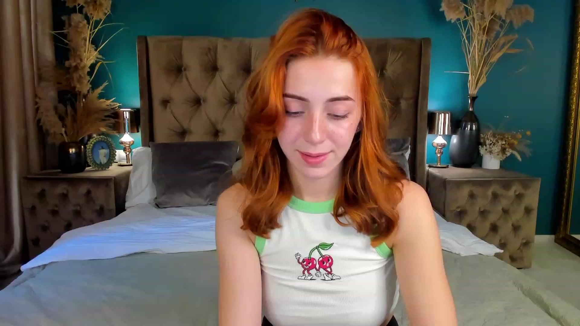Gallery image thumbnail from ElsaYoung's myfreecams stream on, 06/20/2023, 11:59 image 10 of 20