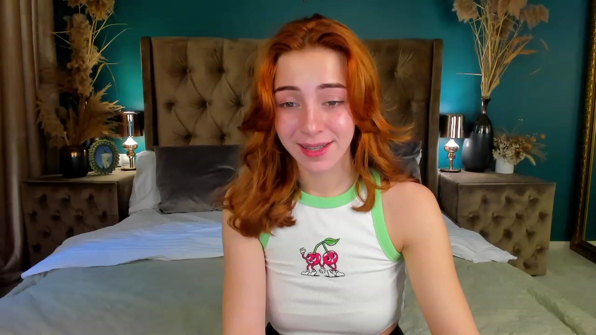 Gallery image thumbnail from ElsaYoung's myfreecams stream on, 06/20/2023, 11:59 image 4 of 20