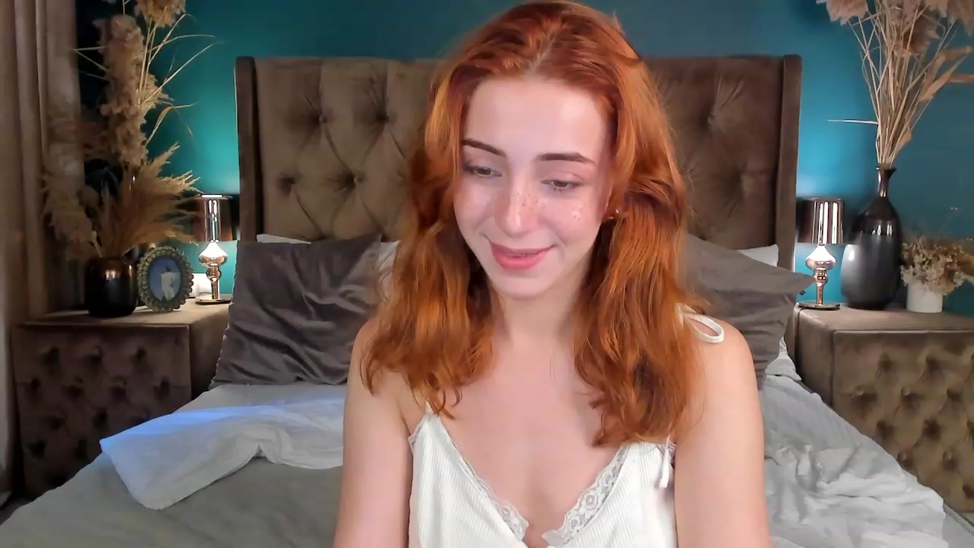 Gallery image thumbnail from ElsaYoung's myfreecams stream on, 06/21/2023, 16:35 image 20 of 20