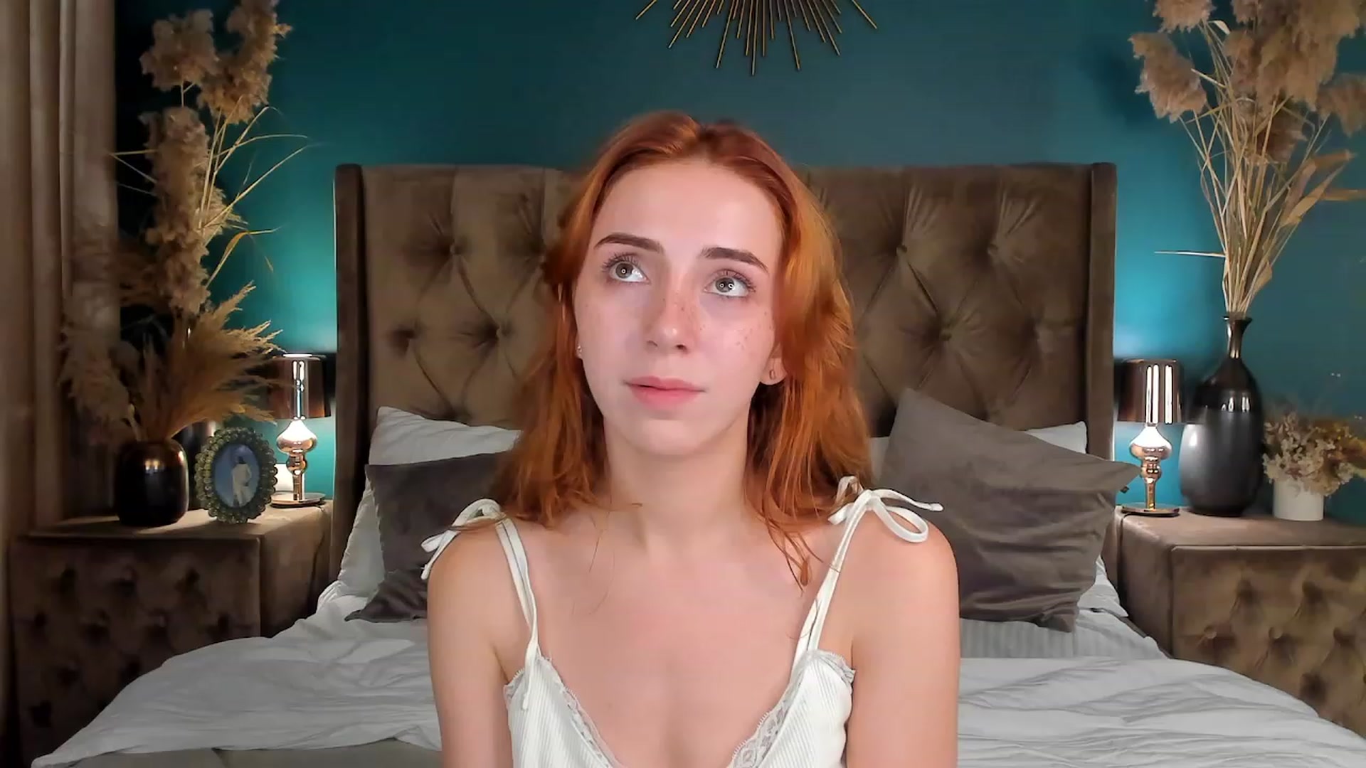 Gallery image thumbnail from ElsaYoung's myfreecams stream on, 06/21/2023, 18:02 image 20 of 20