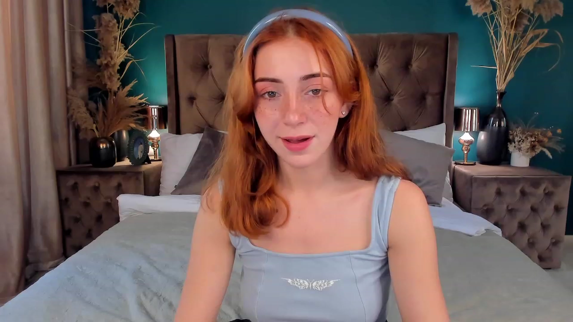 Gallery image thumbnail from ElsaYoung's myfreecams stream on, 06/22/2023, 13:11 image 12 of 20