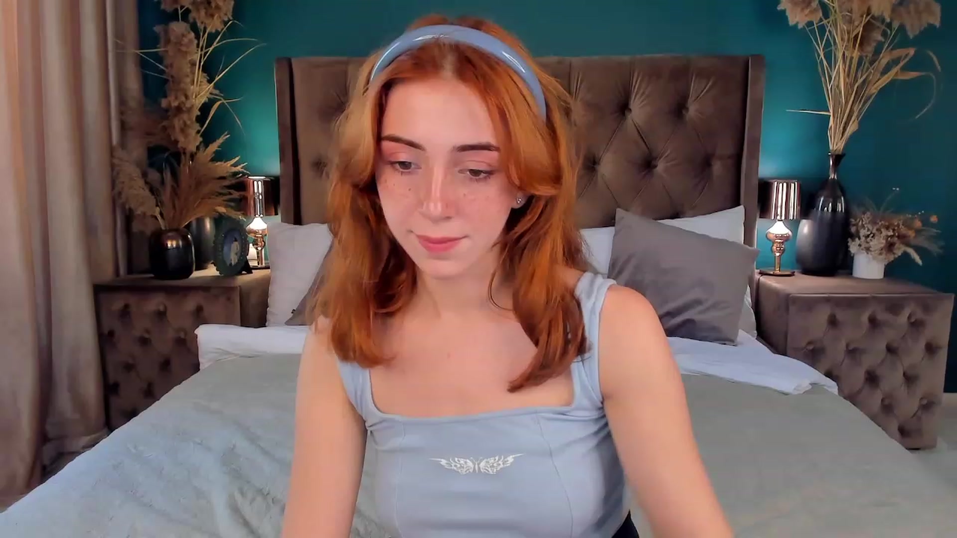 Gallery image thumbnail from ElsaYoung's myfreecams stream on, 06/22/2023, 13:11 image 16 of 20